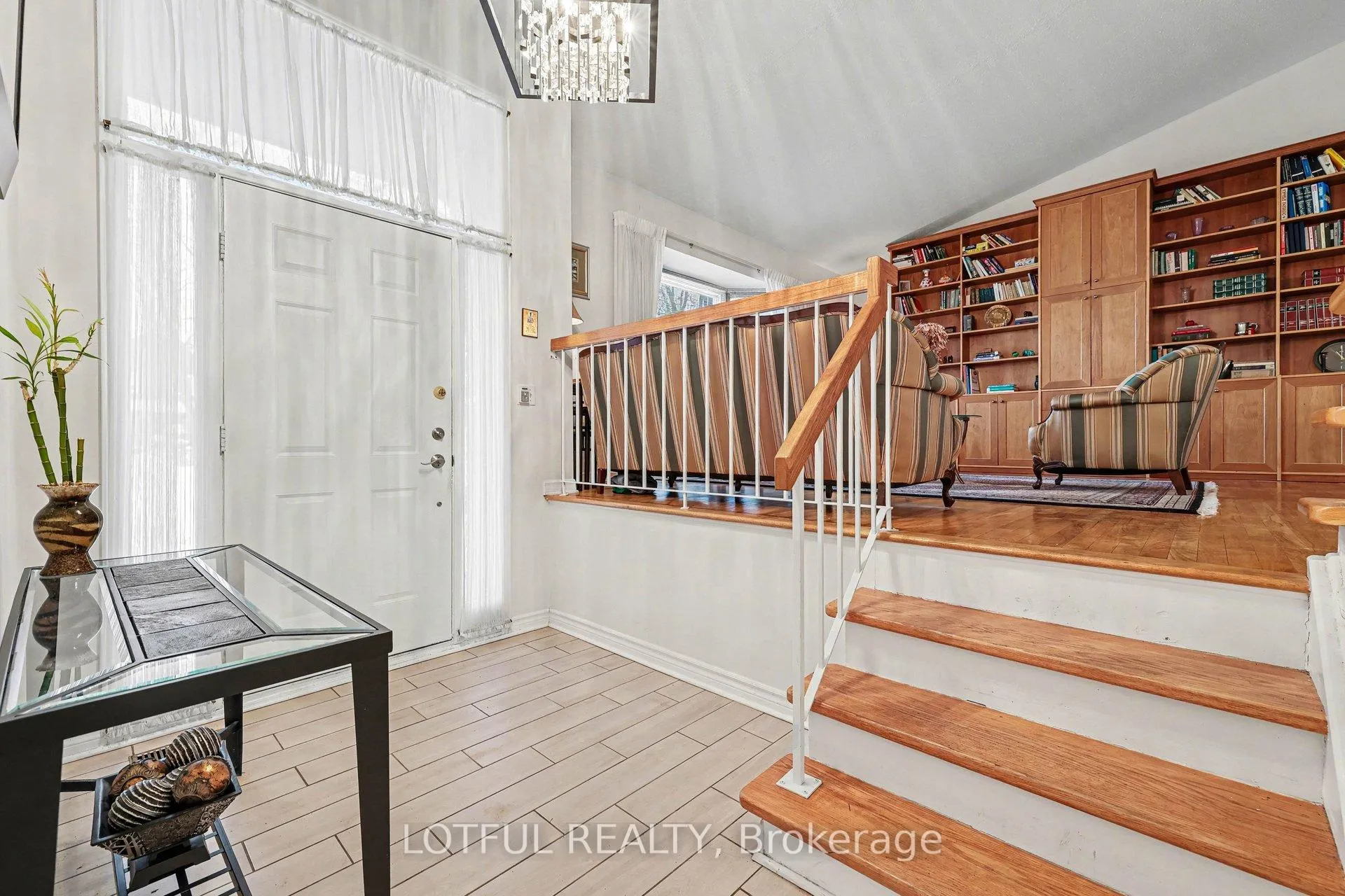 Photo 4 of 41 Pattermead Crescent, Ottawa, Hunt Club/Western Community — HOMEH