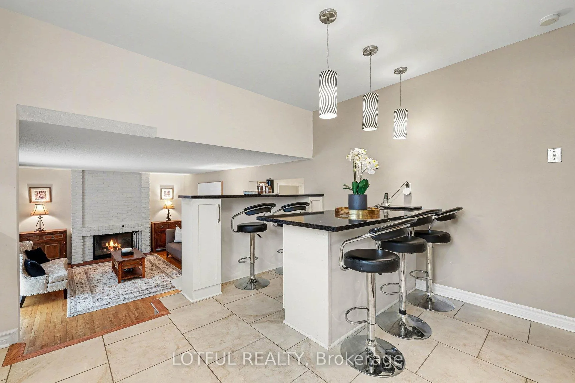 Photo 14 of 41 Pattermead Crescent, Ottawa, Hunt Club/Western Community — HOMEH