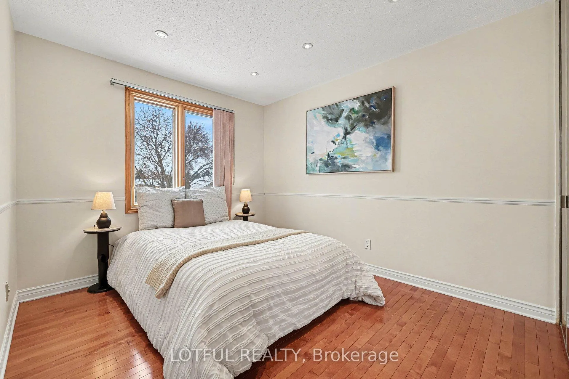 Photo 24 of 41 Pattermead Crescent, Ottawa, Hunt Club/Western Community — HOMEH