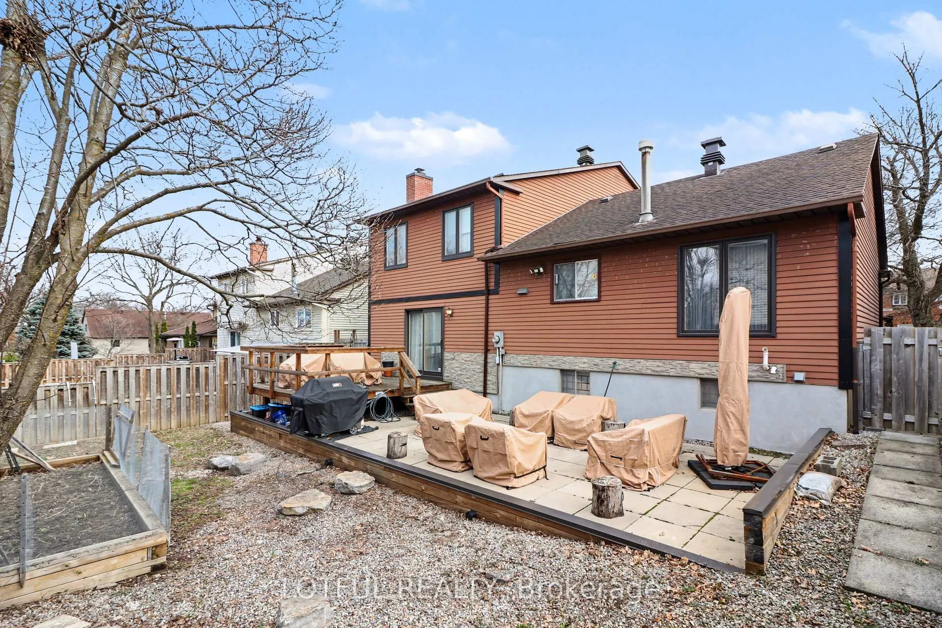 Photo 32 of 41 Pattermead Crescent, Ottawa, Hunt Club/Western Community — HOMEH