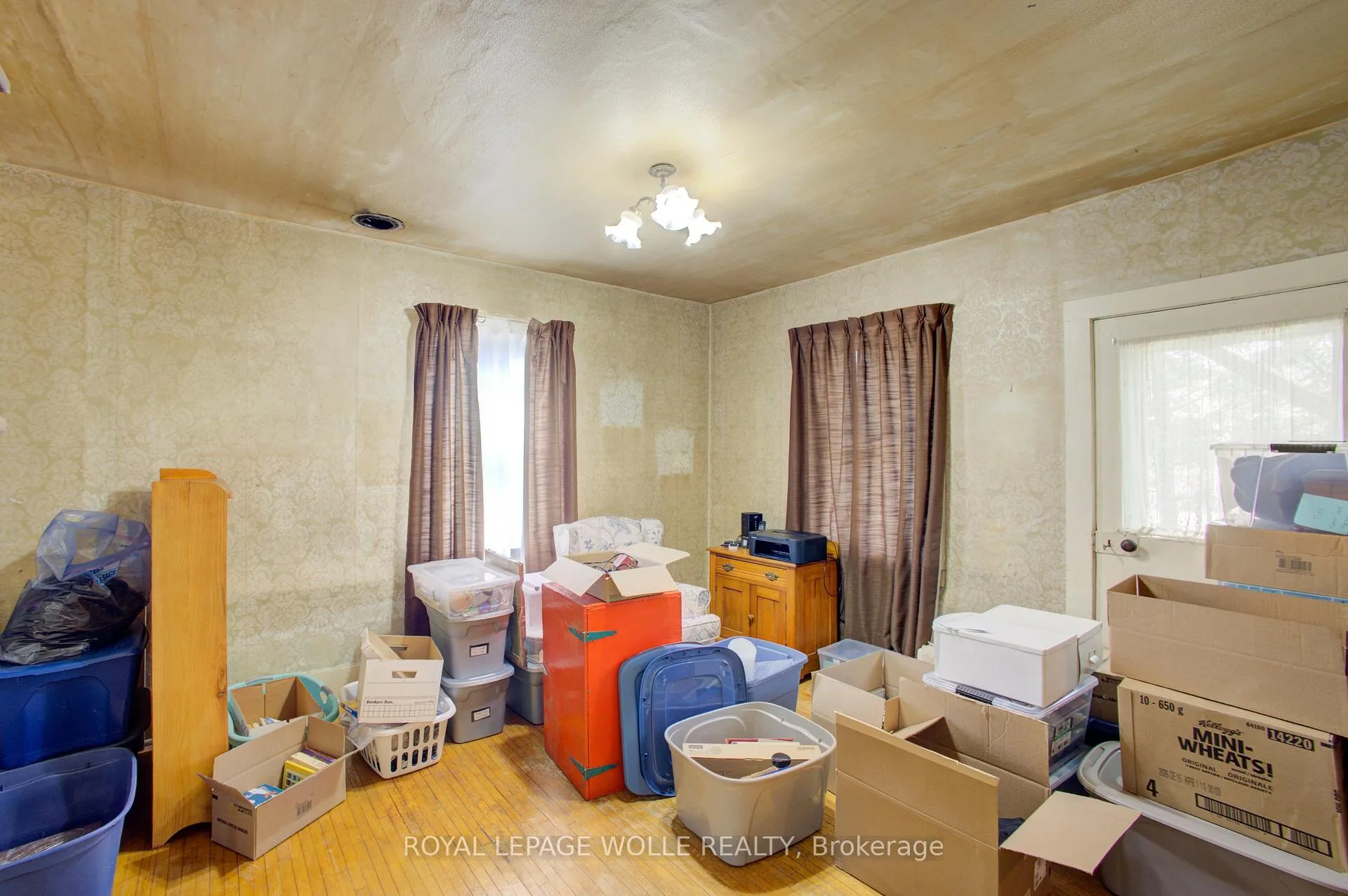 Photo 9 of 1408 Bridge Street S, Wilmot — HOMEH