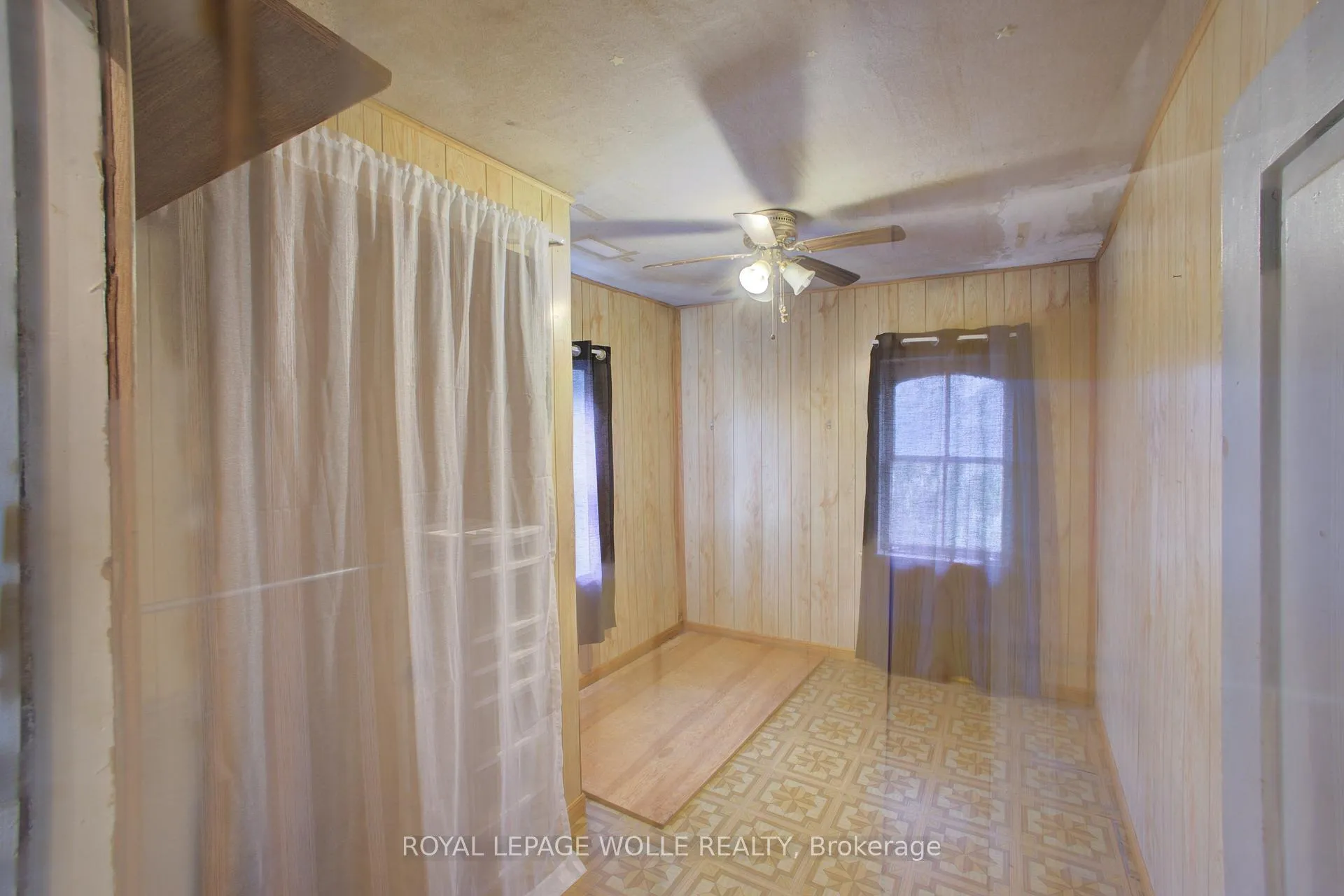 Photo 10 of 1408 Bridge Street S, Wilmot — HOMEH