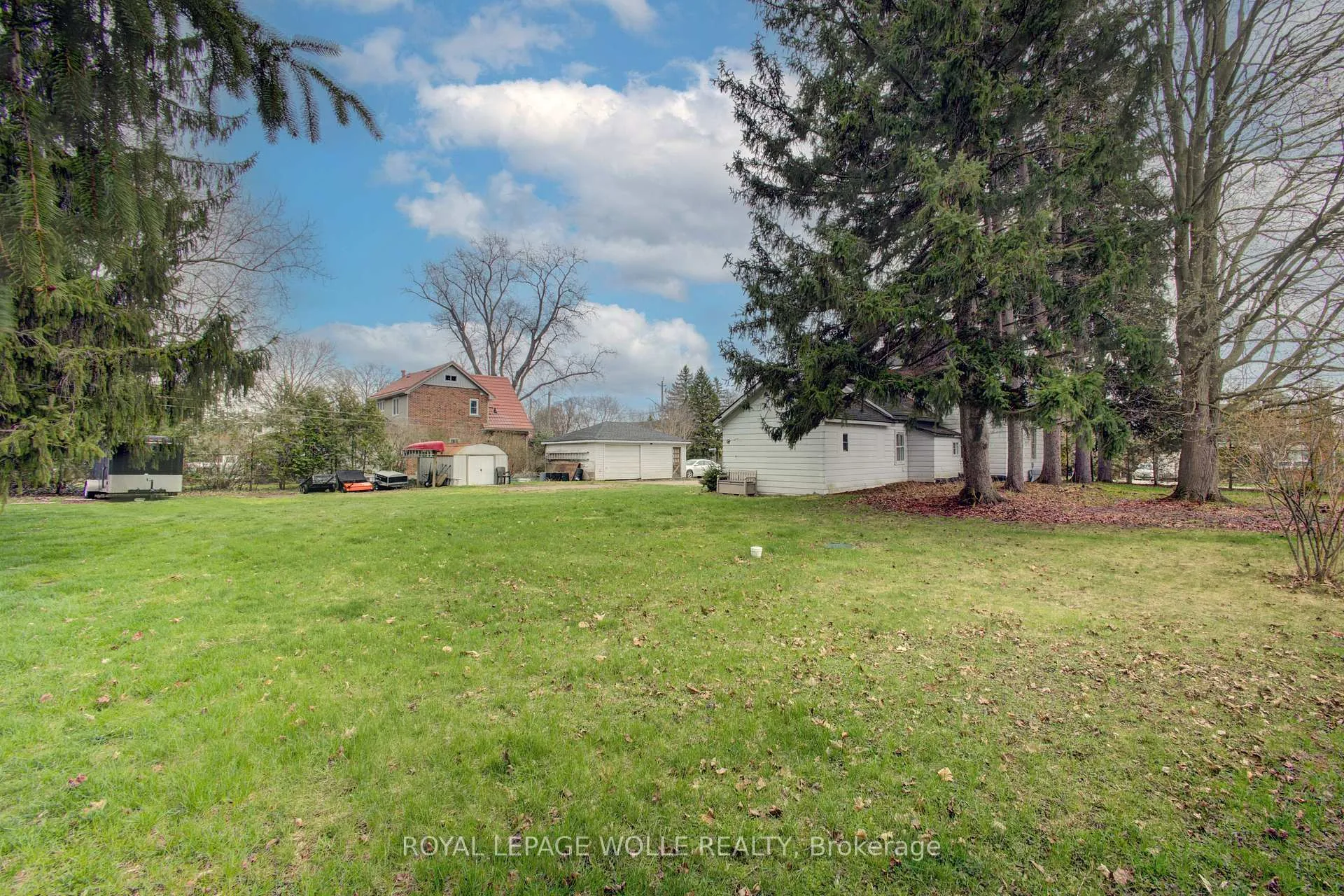 Photo 24 of 1408 Bridge Street S, Wilmot — HOMEH