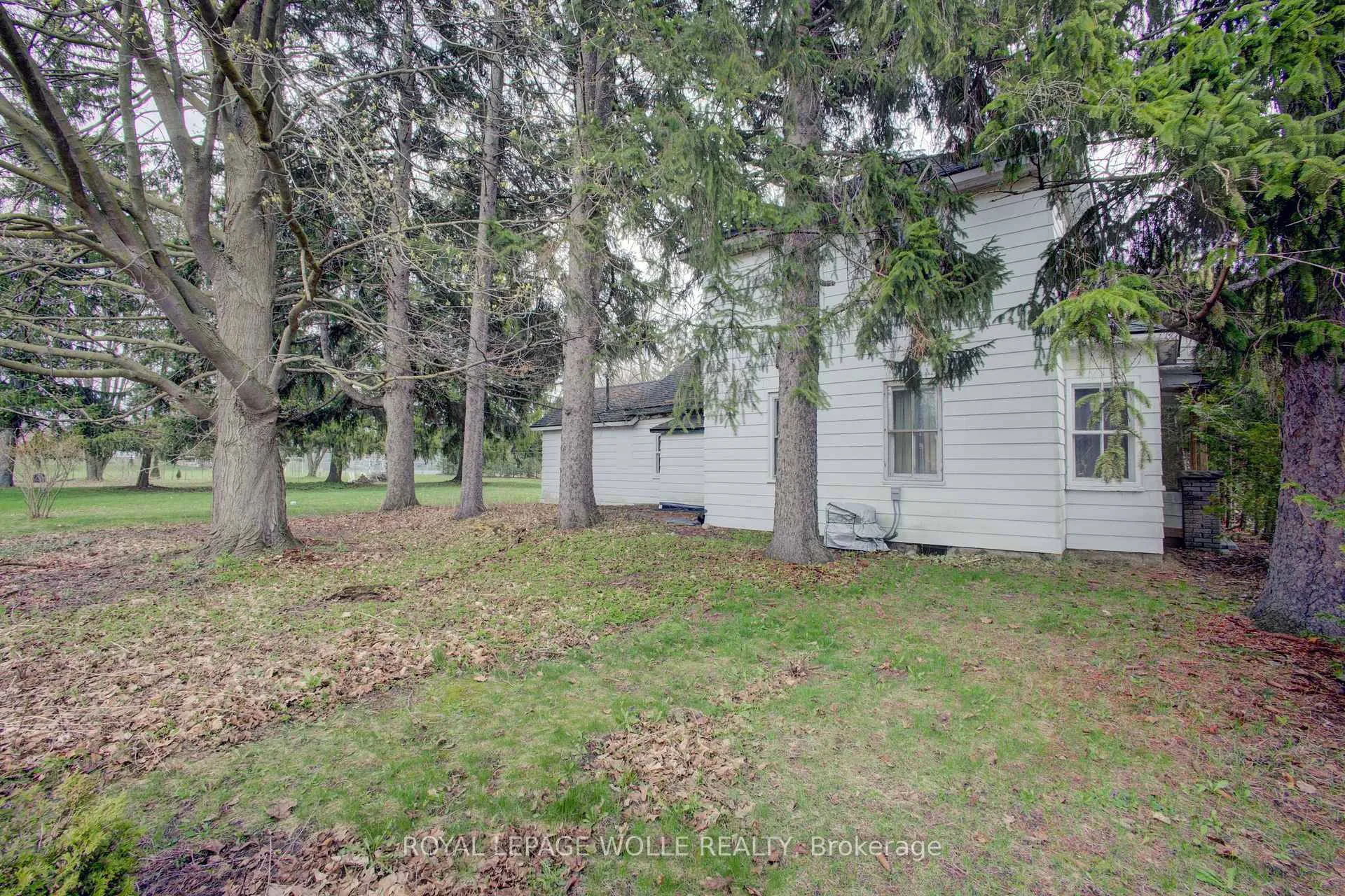 Photo 26 of 1408 Bridge Street S, Wilmot — HOMEH