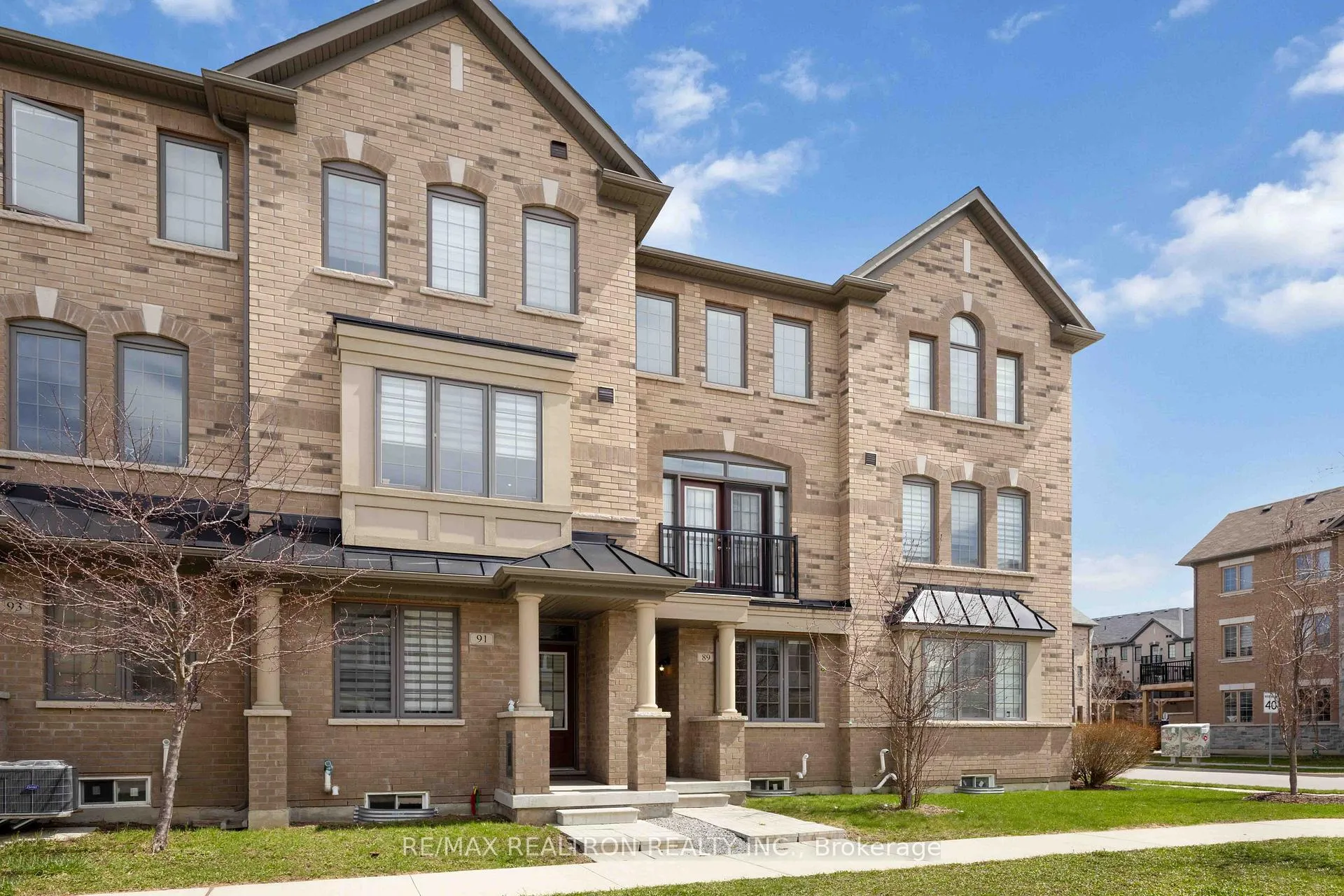 Photo 2 of 89 Cornell Centre Boulevard, Markham, Cornell — HOMEH