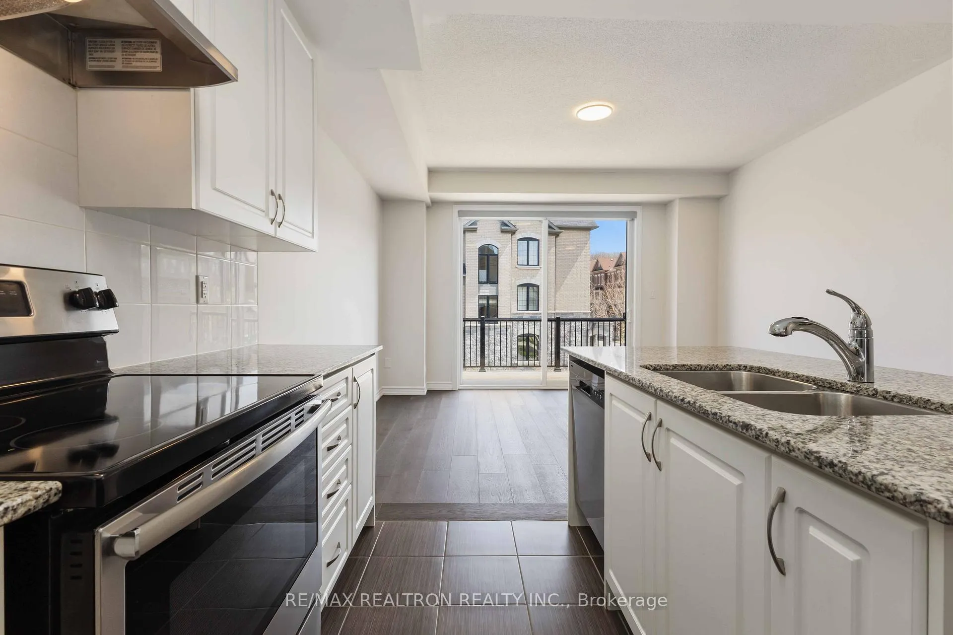 Photo 15 of 89 Cornell Centre Boulevard, Markham, Cornell — HOMEH
