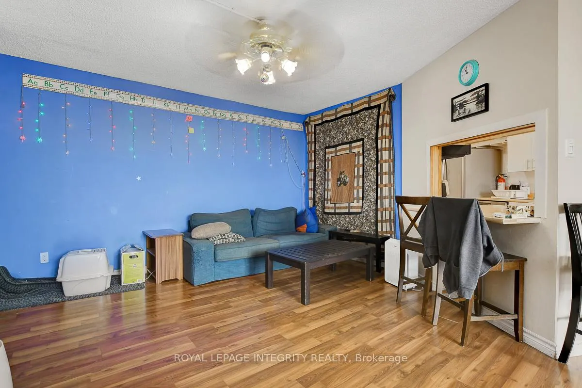 Photo 6 of Unit 206, 2000 Jasmine Crescent, Ottawa, Beacon Hill South — HOMEH