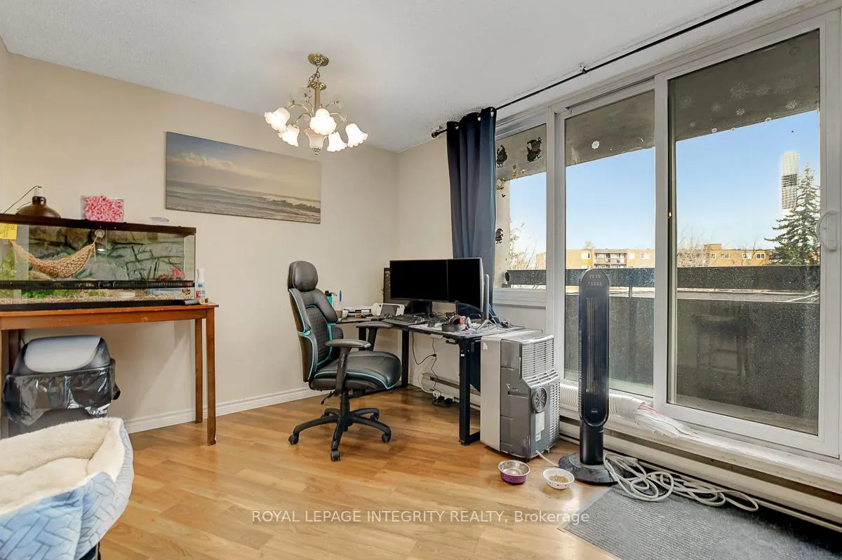 Photo 9 of Unit 206, 2000 Jasmine Crescent, Ottawa, Beacon Hill South — HOMEH