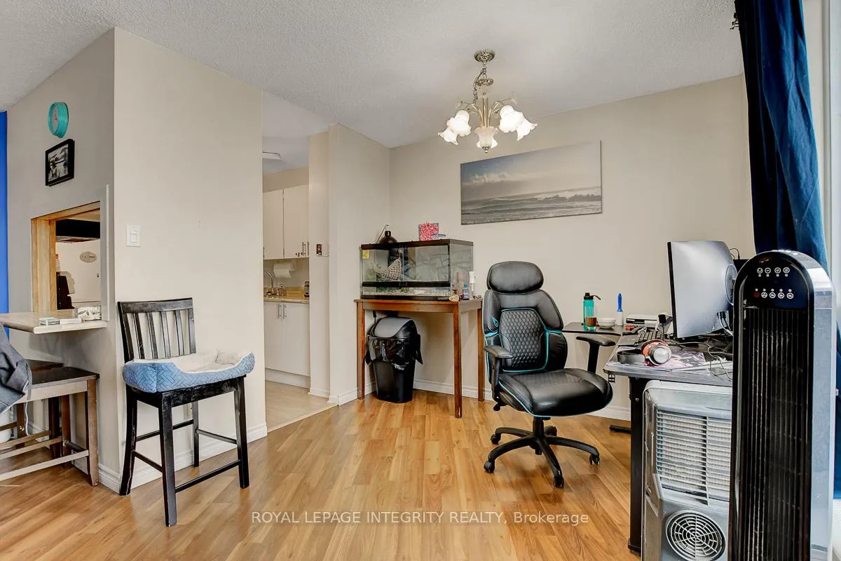 Photo 10 of Unit 206, 2000 Jasmine Crescent, Ottawa, Beacon Hill South — HOMEH