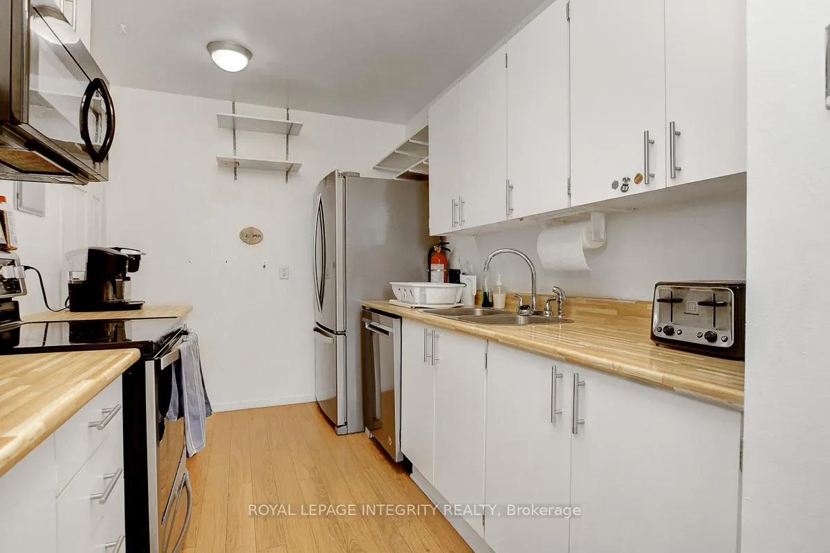 Photo 12 of Unit 206, 2000 Jasmine Crescent, Ottawa, Beacon Hill South — HOMEH