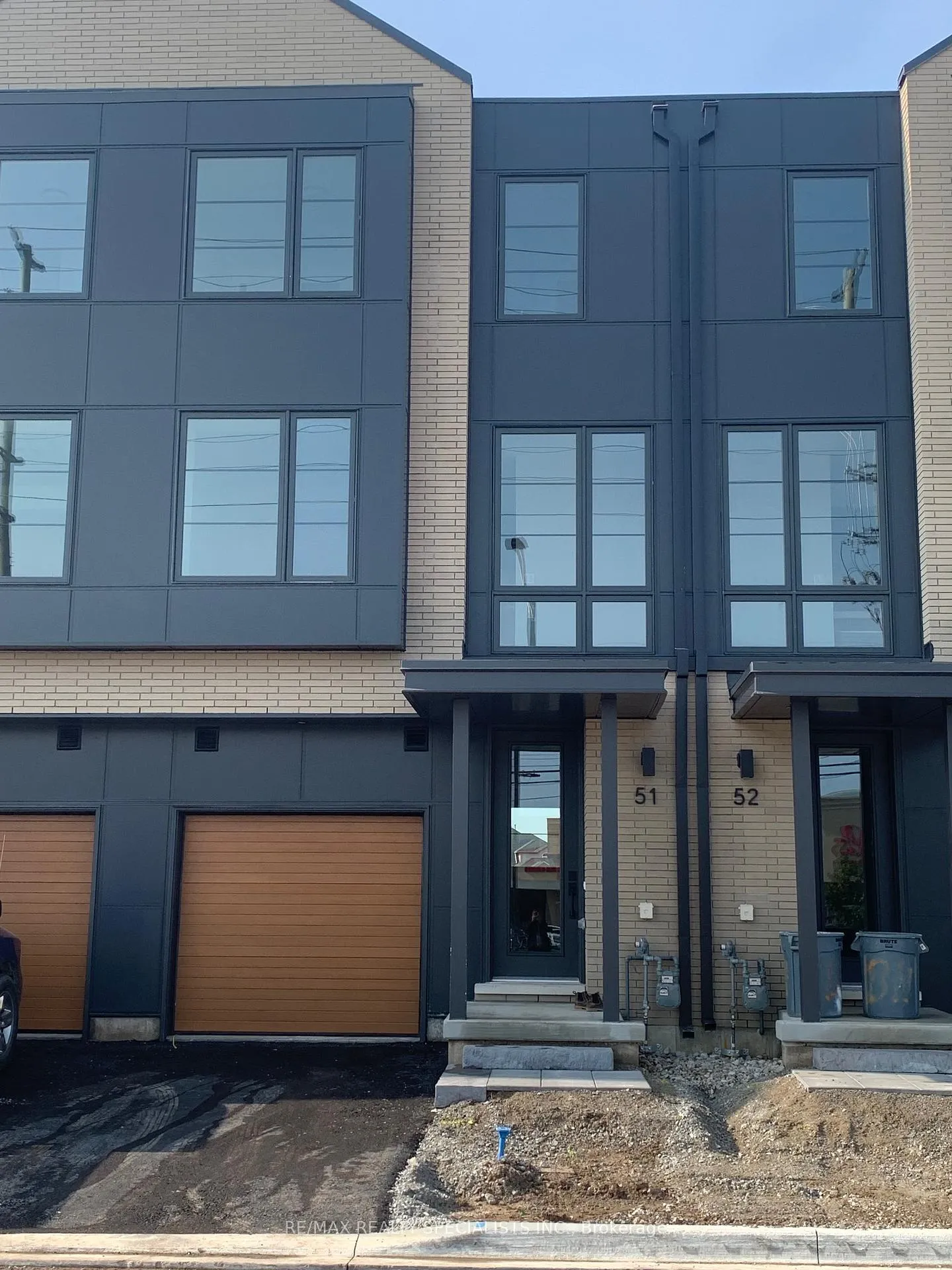 Photo 1 of Unit 51, 2273 Turnberry Road, Burlington, Rose — HOMEH