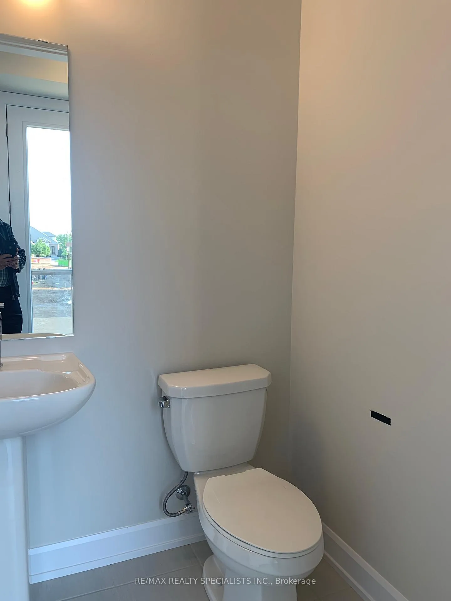 Photo 13 of Unit 51, 2273 Turnberry Road, Burlington, Rose — HOMEH
