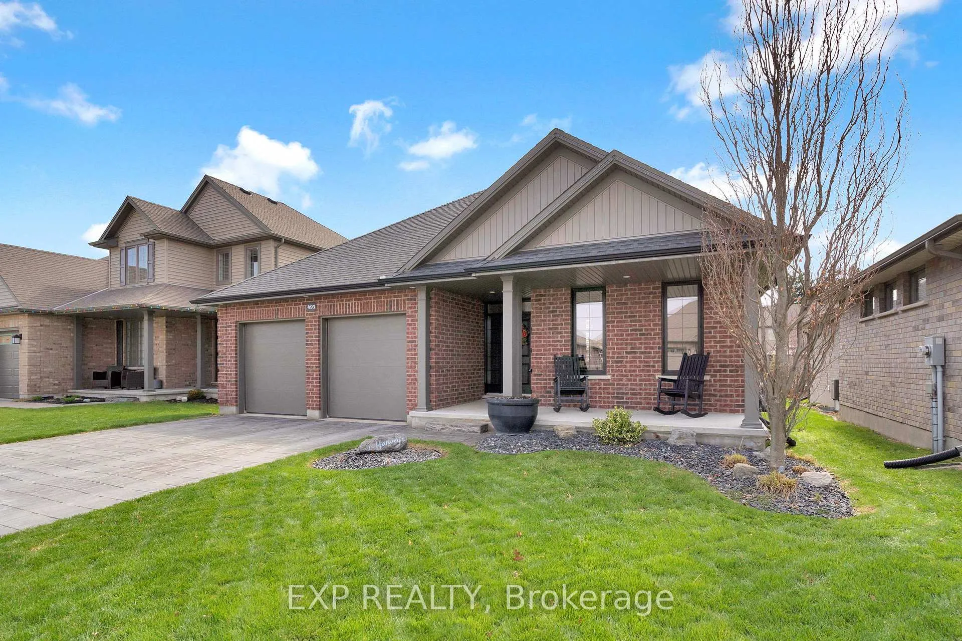 Photo 3 of 493 Bennett Crescent, Strathroy-Caradoc, Mount Brydges — HOMEH