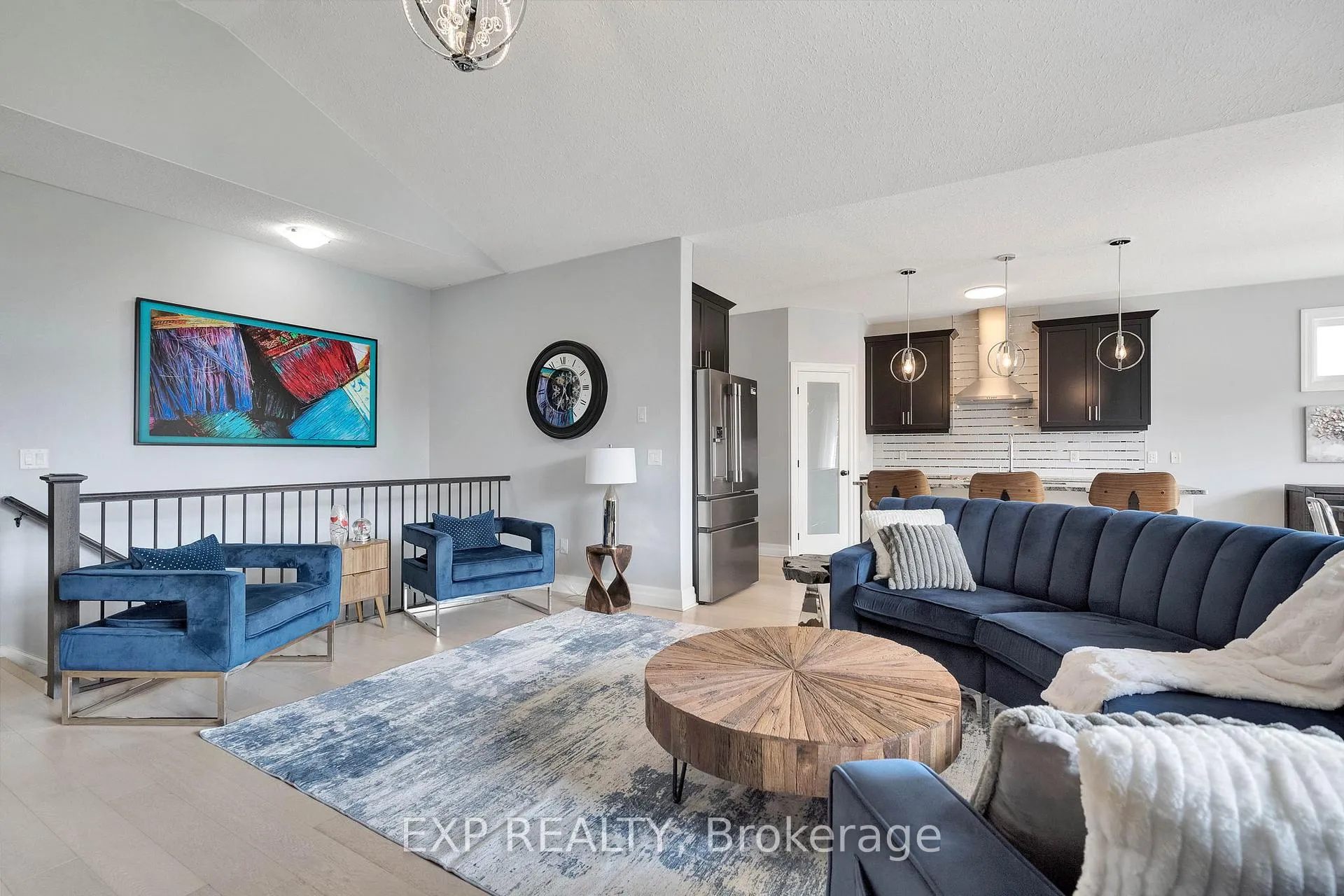 Photo 6 of 493 Bennett Crescent, Strathroy-Caradoc, Mount Brydges — HOMEH