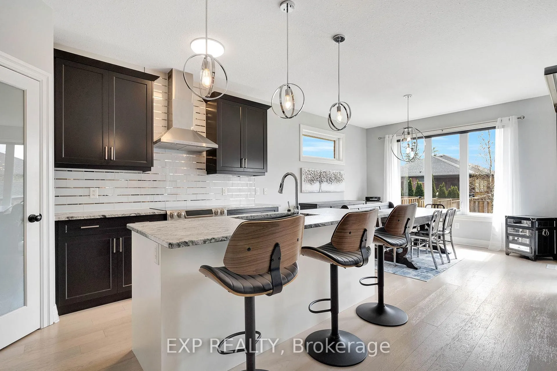 Photo 10 of 493 Bennett Crescent, Strathroy-Caradoc, Mount Brydges — HOMEH