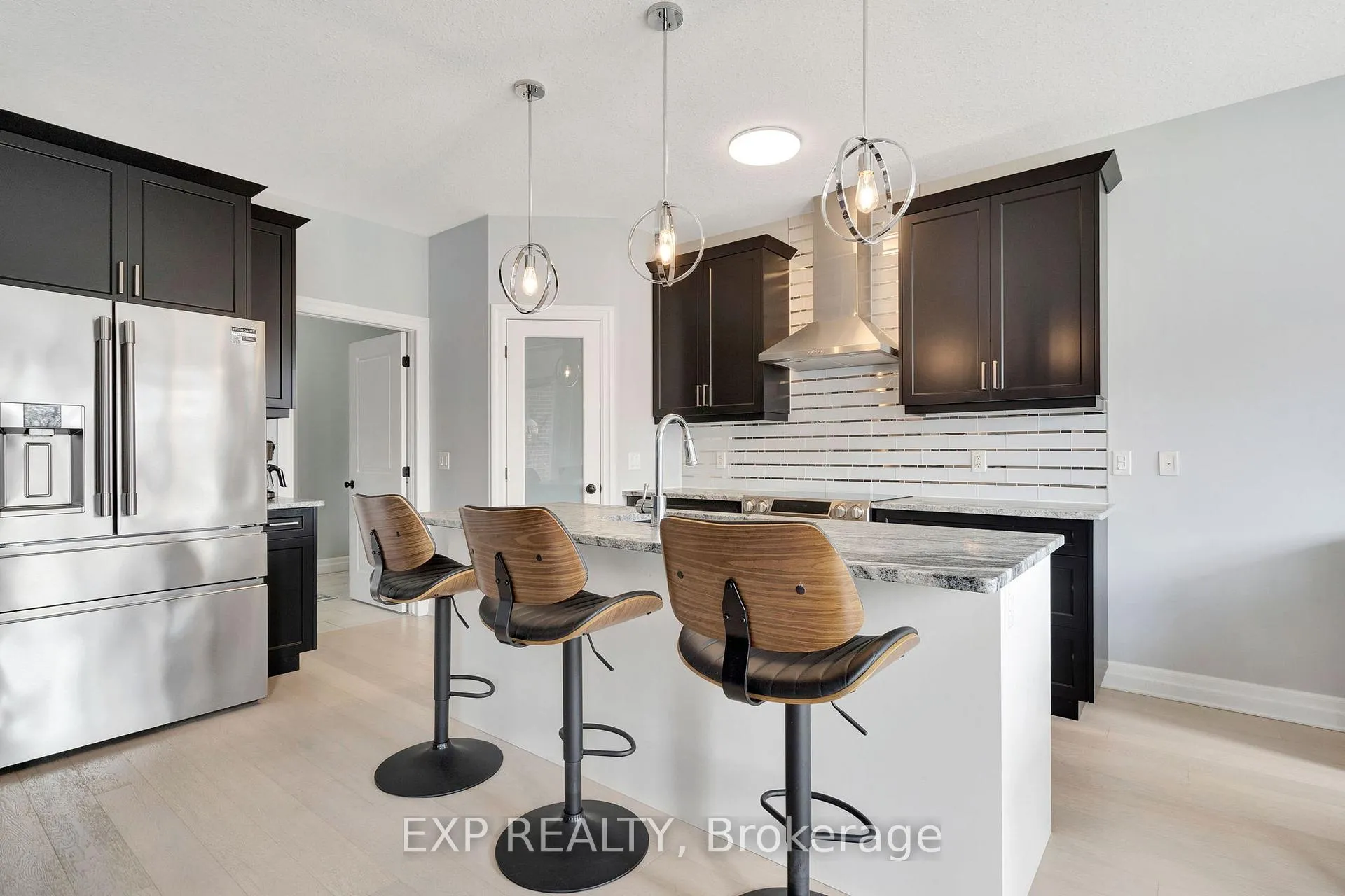 Photo 11 of 493 Bennett Crescent, Strathroy-Caradoc, Mount Brydges — HOMEH
