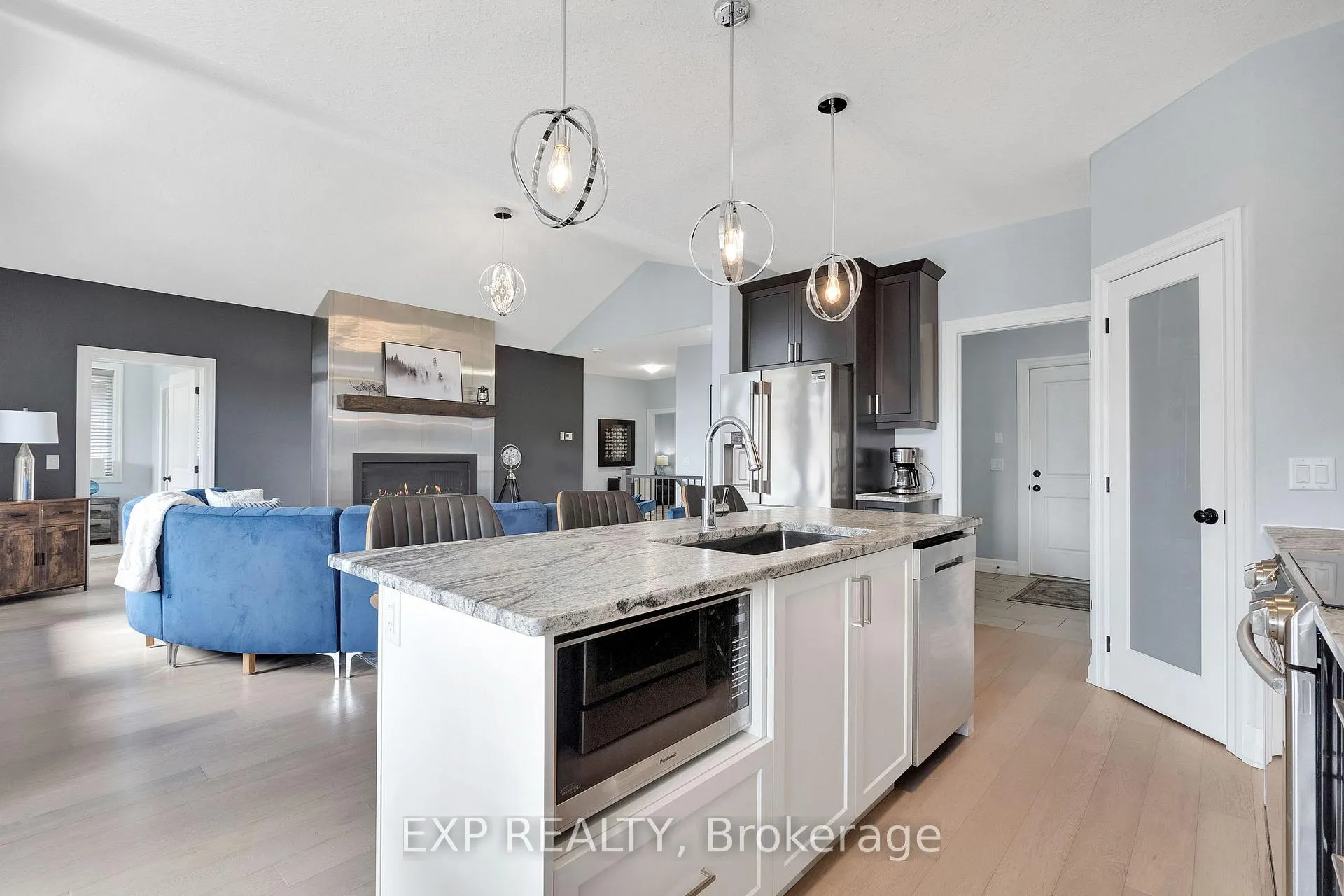 Photo 14 of 493 Bennett Crescent, Strathroy-Caradoc, Mount Brydges — HOMEH
