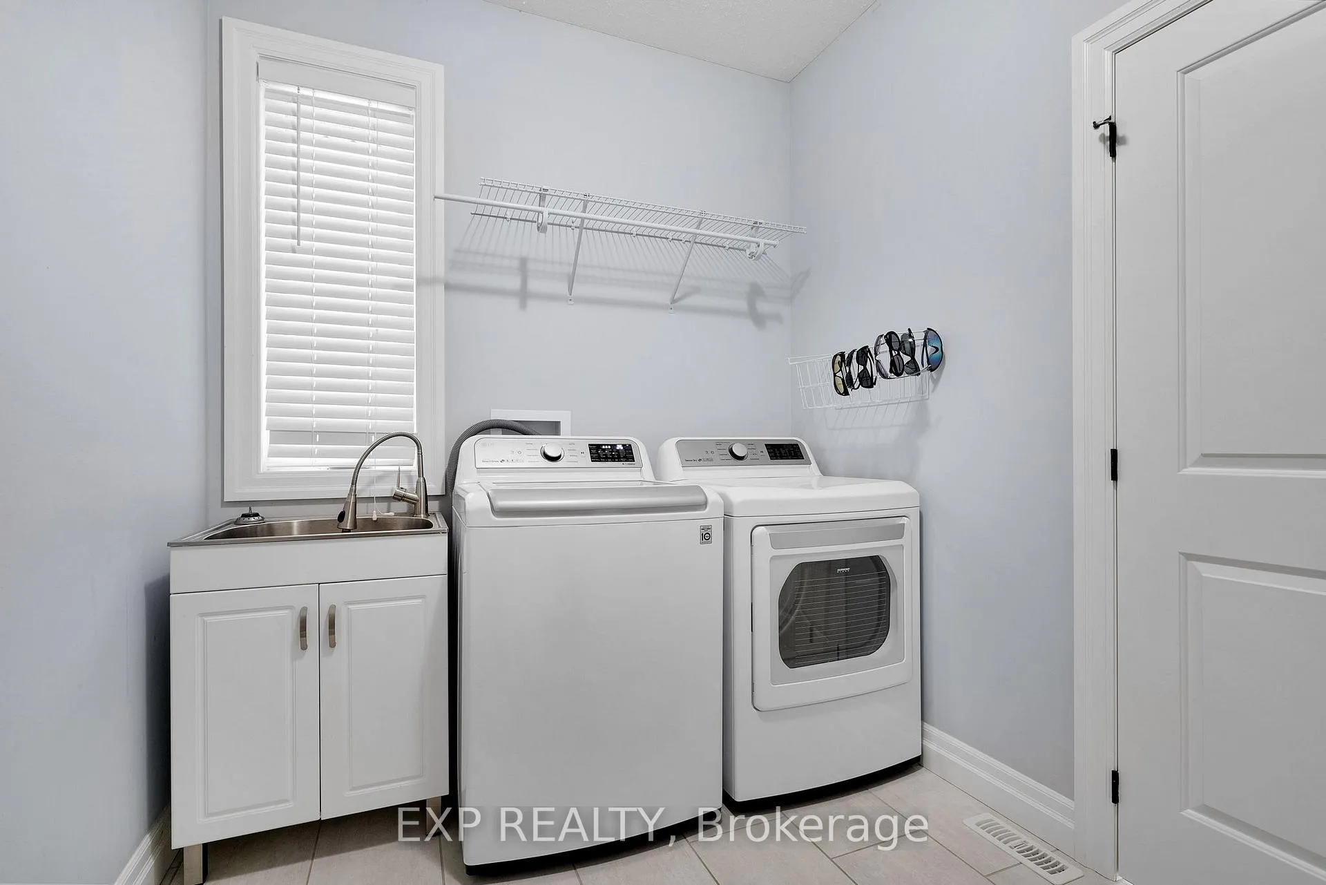 Photo 25 of 493 Bennett Crescent, Strathroy-Caradoc, Mount Brydges — HOMEH