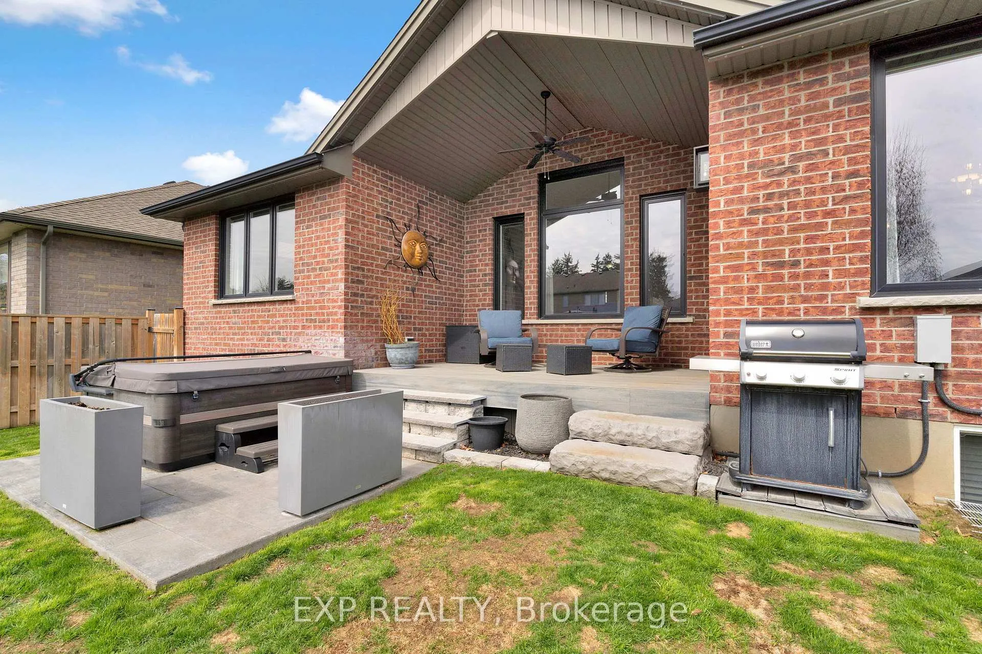 Photo 39 of 493 Bennett Crescent, Strathroy-Caradoc, Mount Brydges — HOMEH