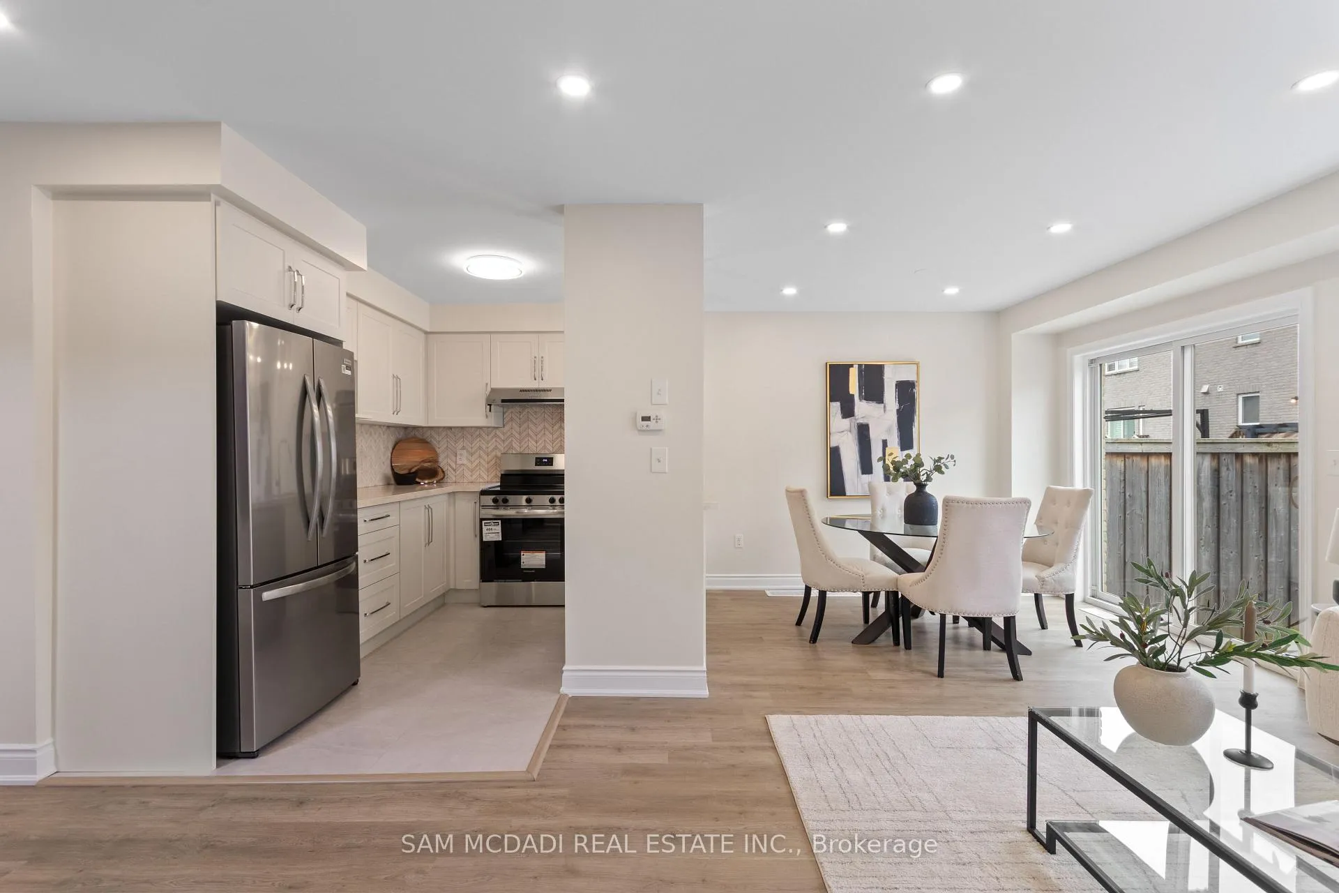 Photo 7 of 4235 Thomas Alton Boulevard, Burlington, Alton — HOMEH