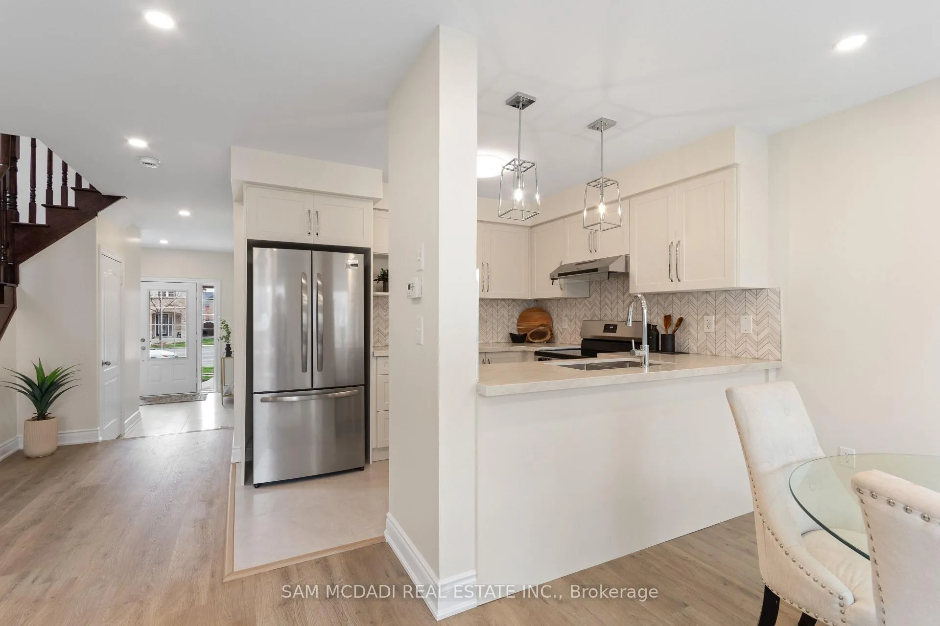 Photo 9 of 4235 Thomas Alton Boulevard, Burlington, Alton — HOMEH