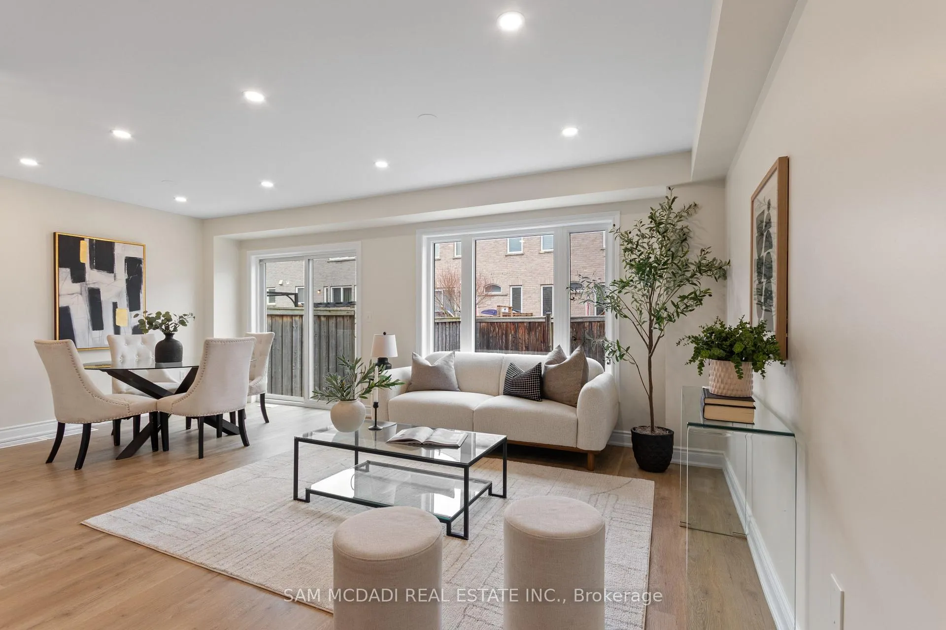 Photo 10 of 4235 Thomas Alton Boulevard, Burlington, Alton — HOMEH