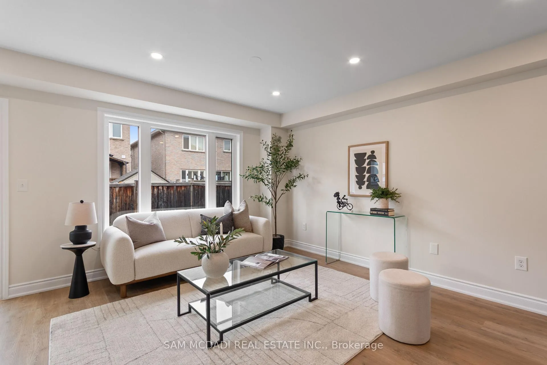 Photo 11 of 4235 Thomas Alton Boulevard, Burlington, Alton — HOMEH