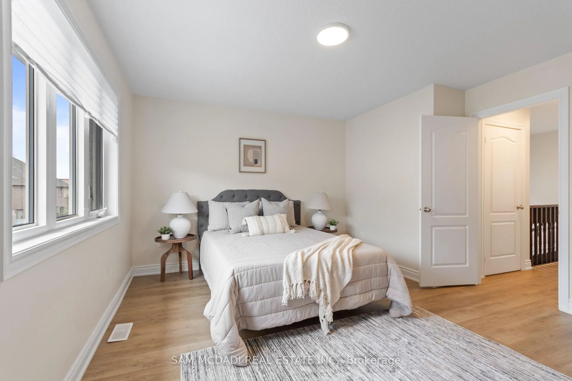 Photo 16 of 4235 Thomas Alton Boulevard, Burlington, Alton — HOMEH
