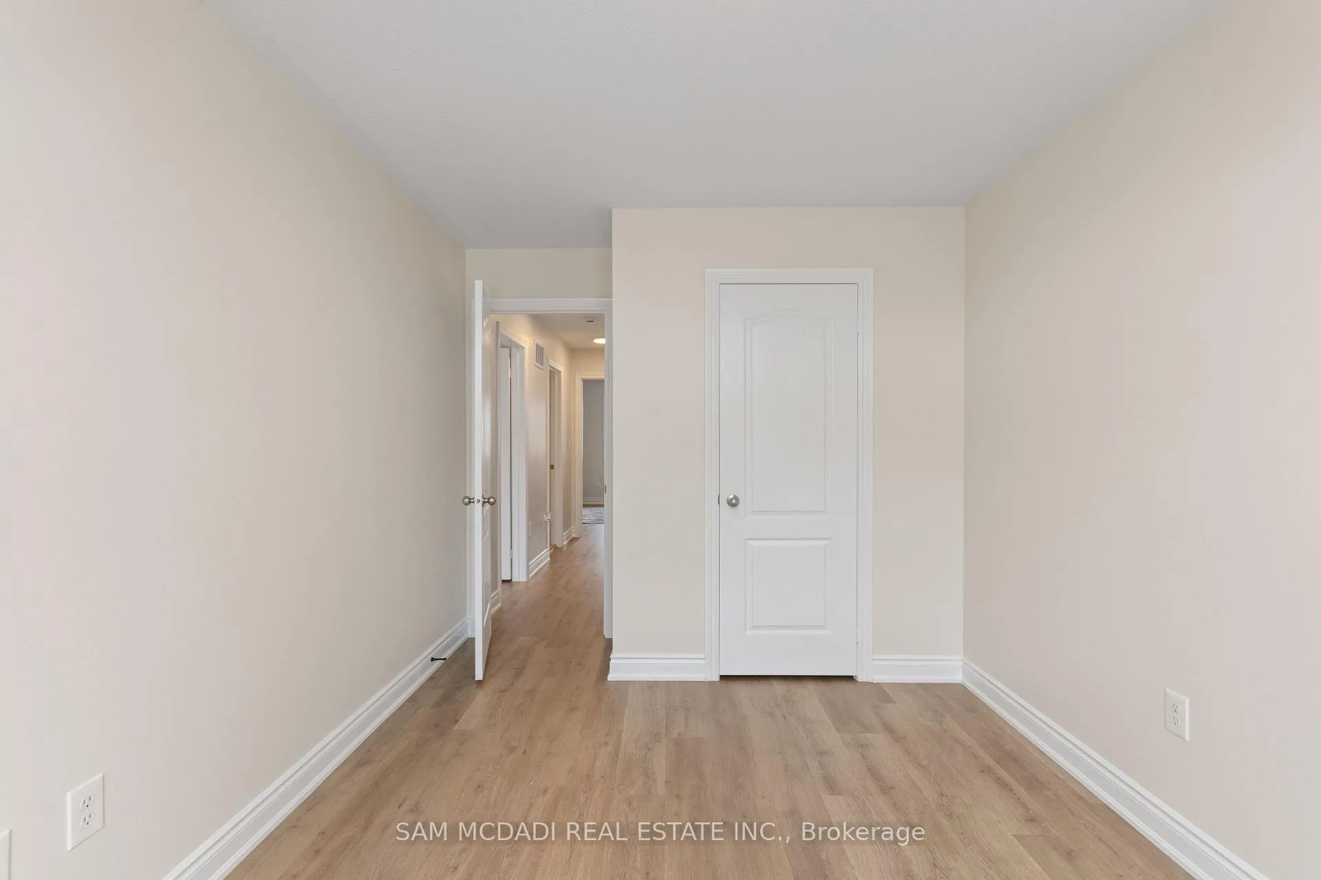 Photo 22 of 4235 Thomas Alton Boulevard, Burlington, Alton — HOMEH