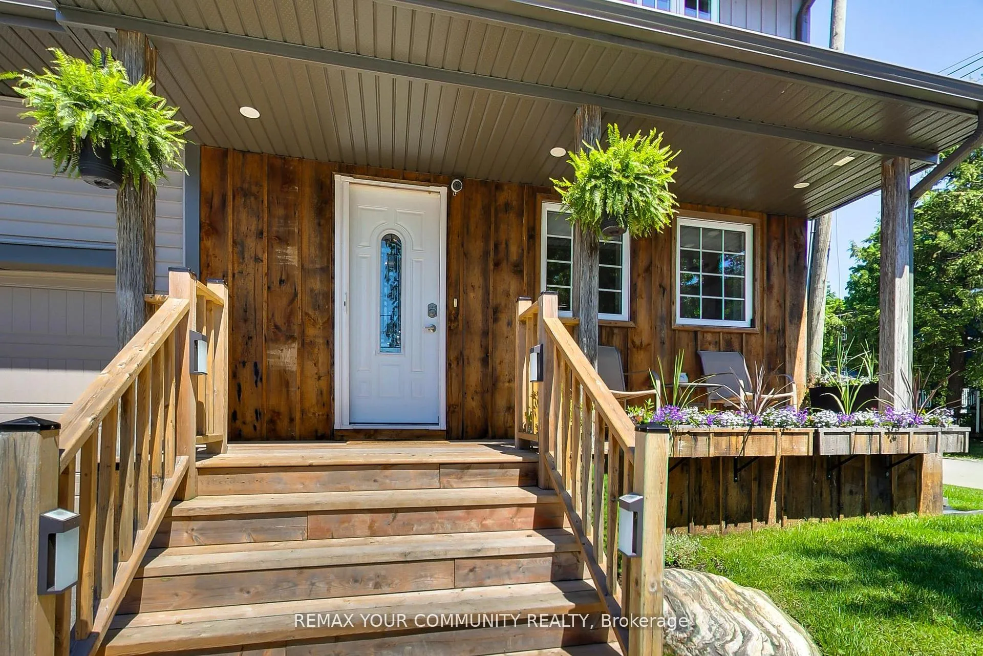 Photo 2 of 826 Adams Road, Innisfil, Alcona — HOMEH