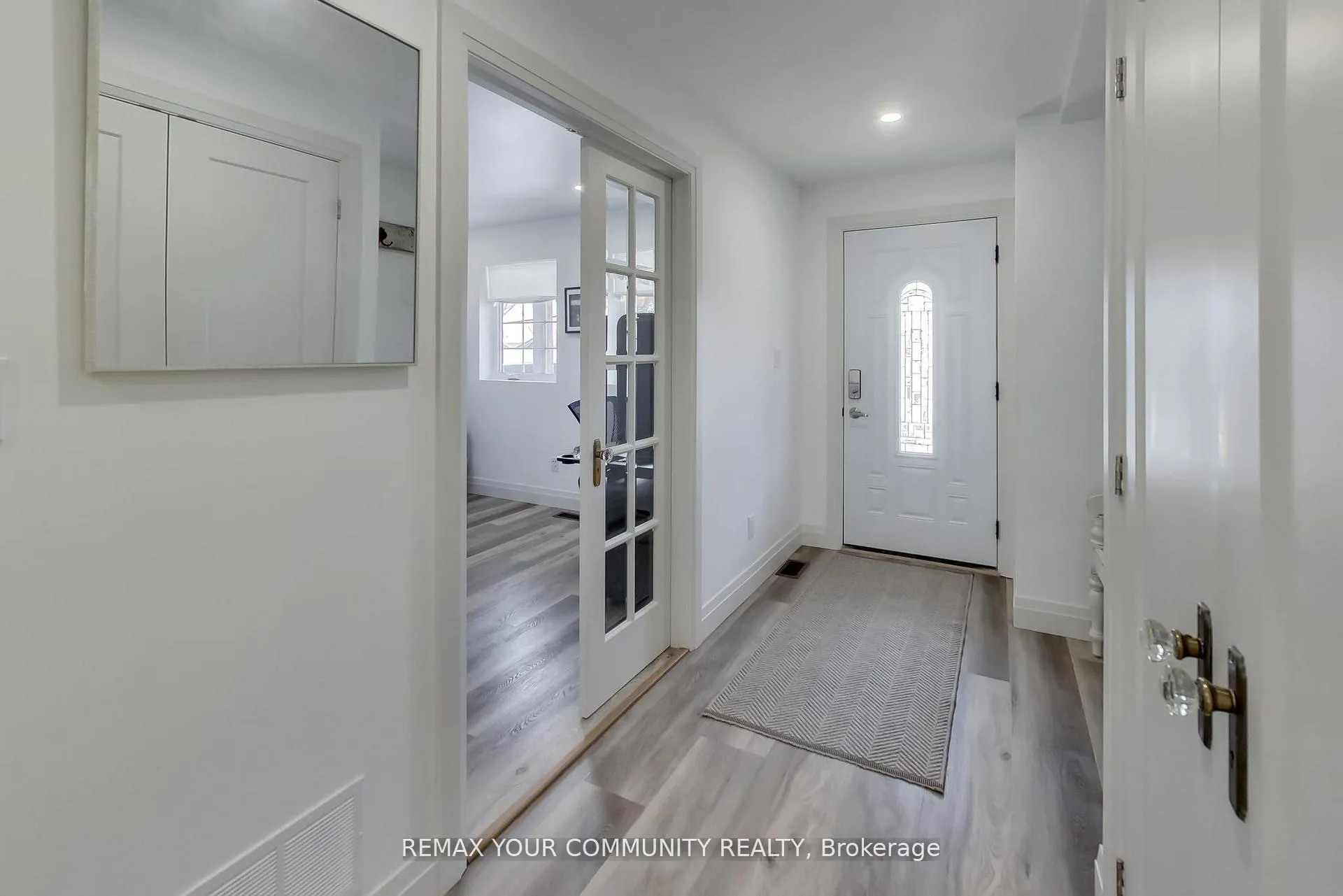 Photo 4 of 826 Adams Road, Innisfil, Alcona — HOMEH
