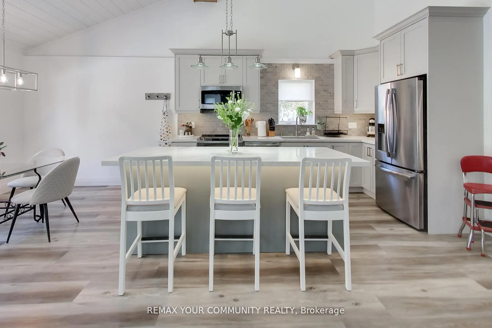 Photo 17 of 826 Adams Road, Innisfil, Alcona — HOMEH