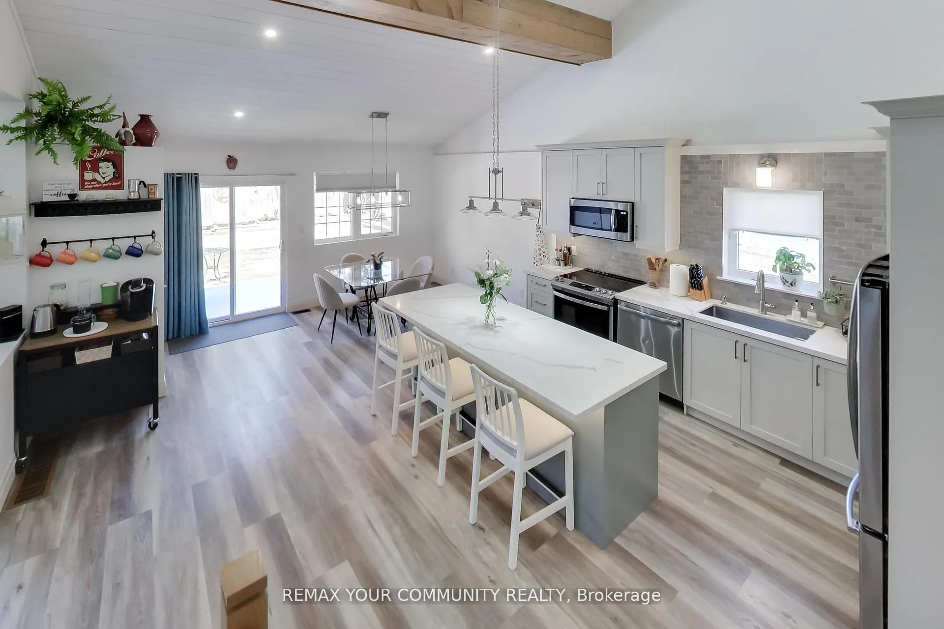 Photo 22 of 826 Adams Road, Innisfil, Alcona — HOMEH