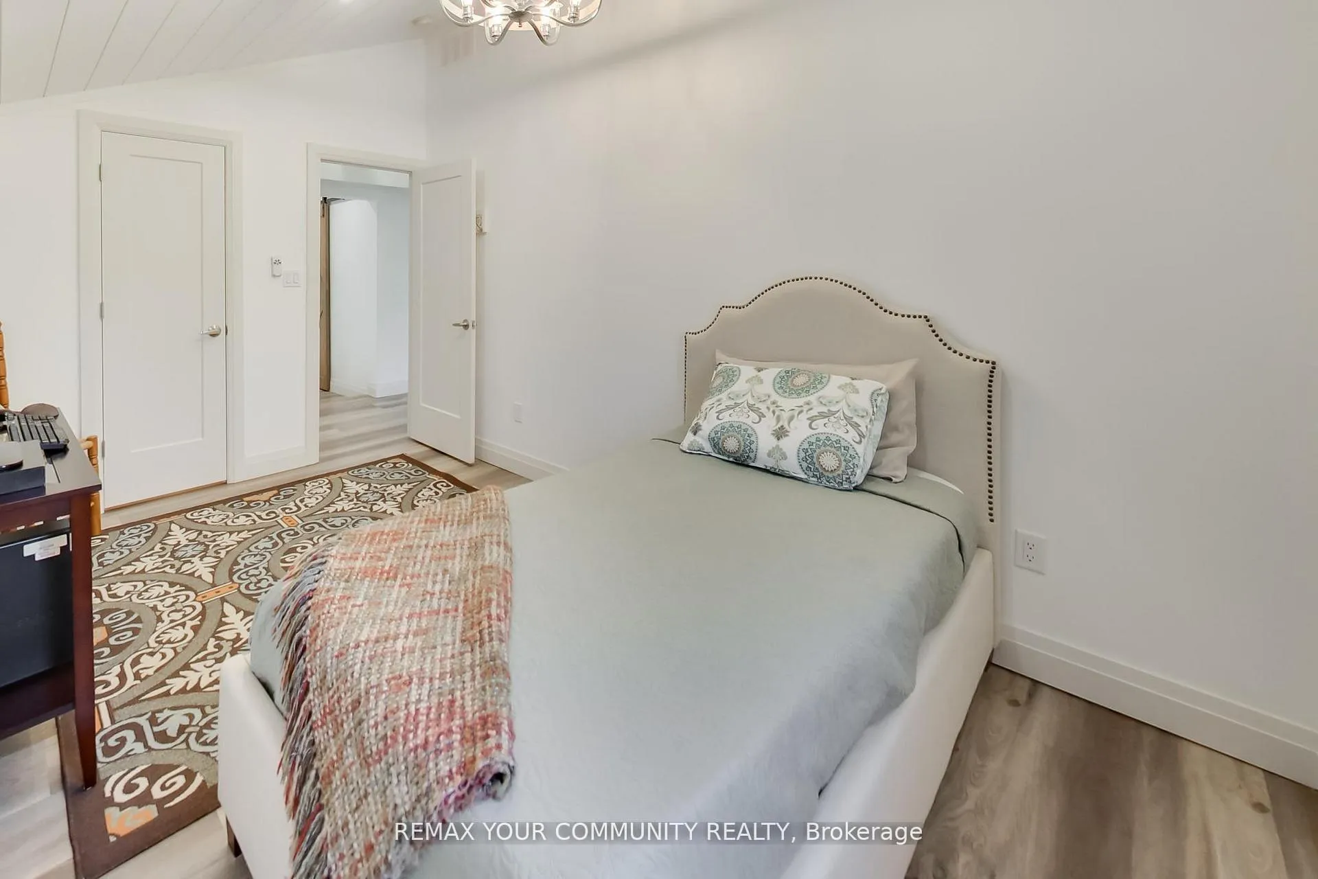 Photo 26 of 826 Adams Road, Innisfil, Alcona — HOMEH