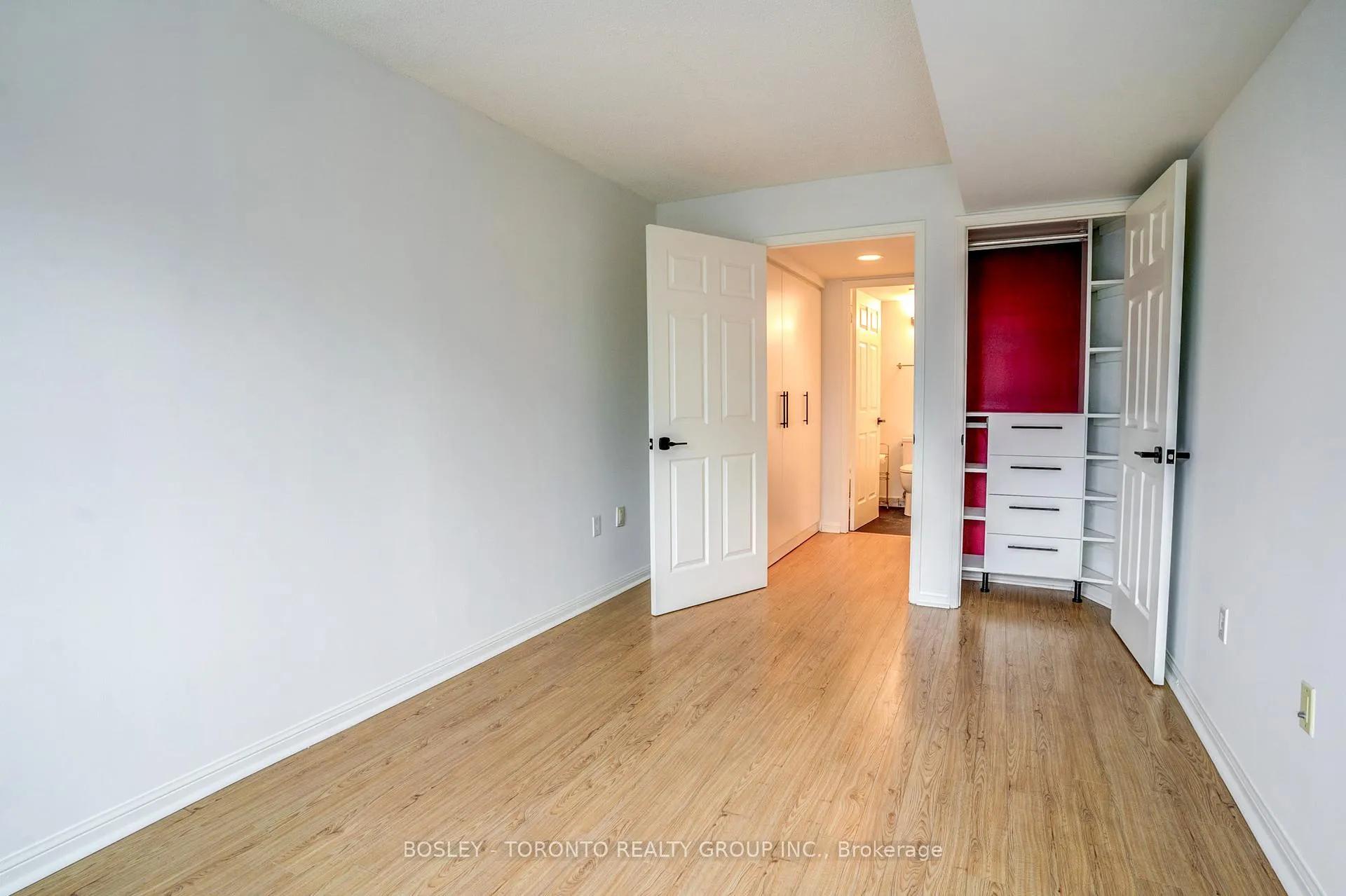 Photo 5 of Unit 504, 109 Front Street E, Toronto, Waterfront Communities — HOMEH