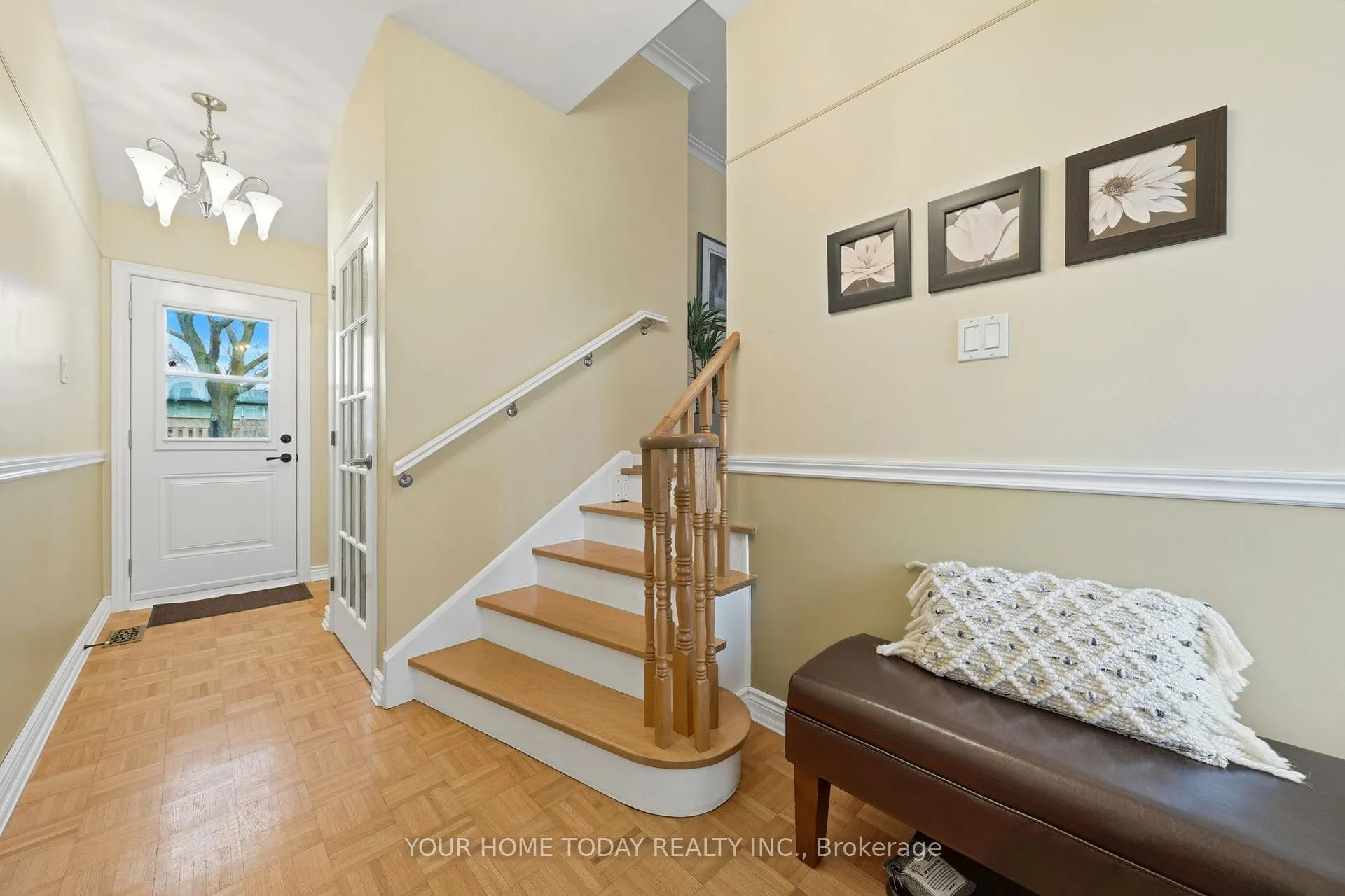 Photo 5 of 51 Faludon Drive, Halton Hills, Georgetown — HOMEH
