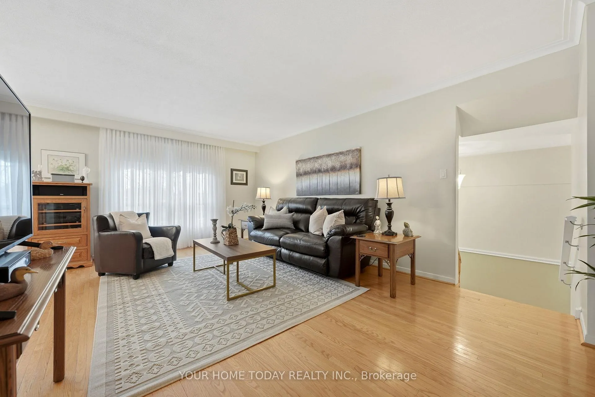Photo 8 of 51 Faludon Drive, Halton Hills, Georgetown — HOMEH