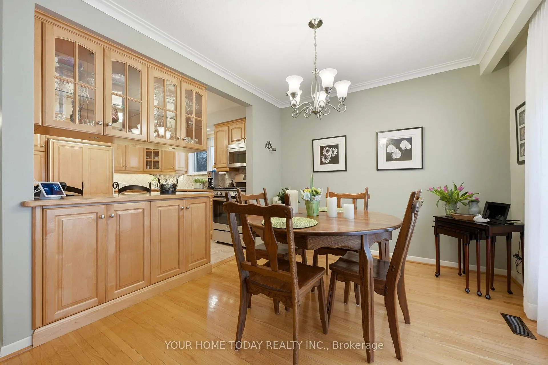 Photo 15 of 51 Faludon Drive, Halton Hills, Georgetown — HOMEH
