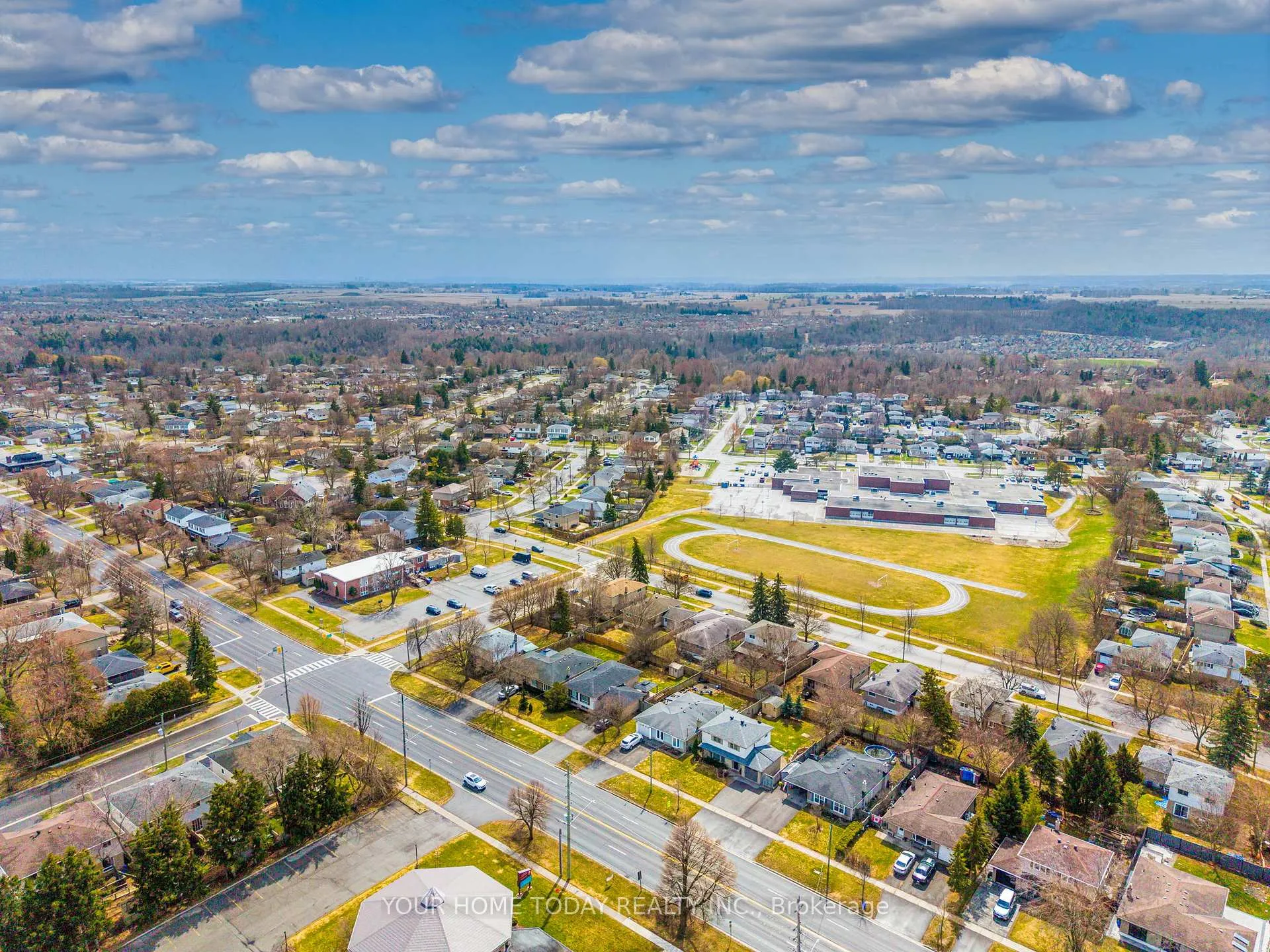 Photo 39 of 51 Faludon Drive, Halton Hills, Georgetown — HOMEH