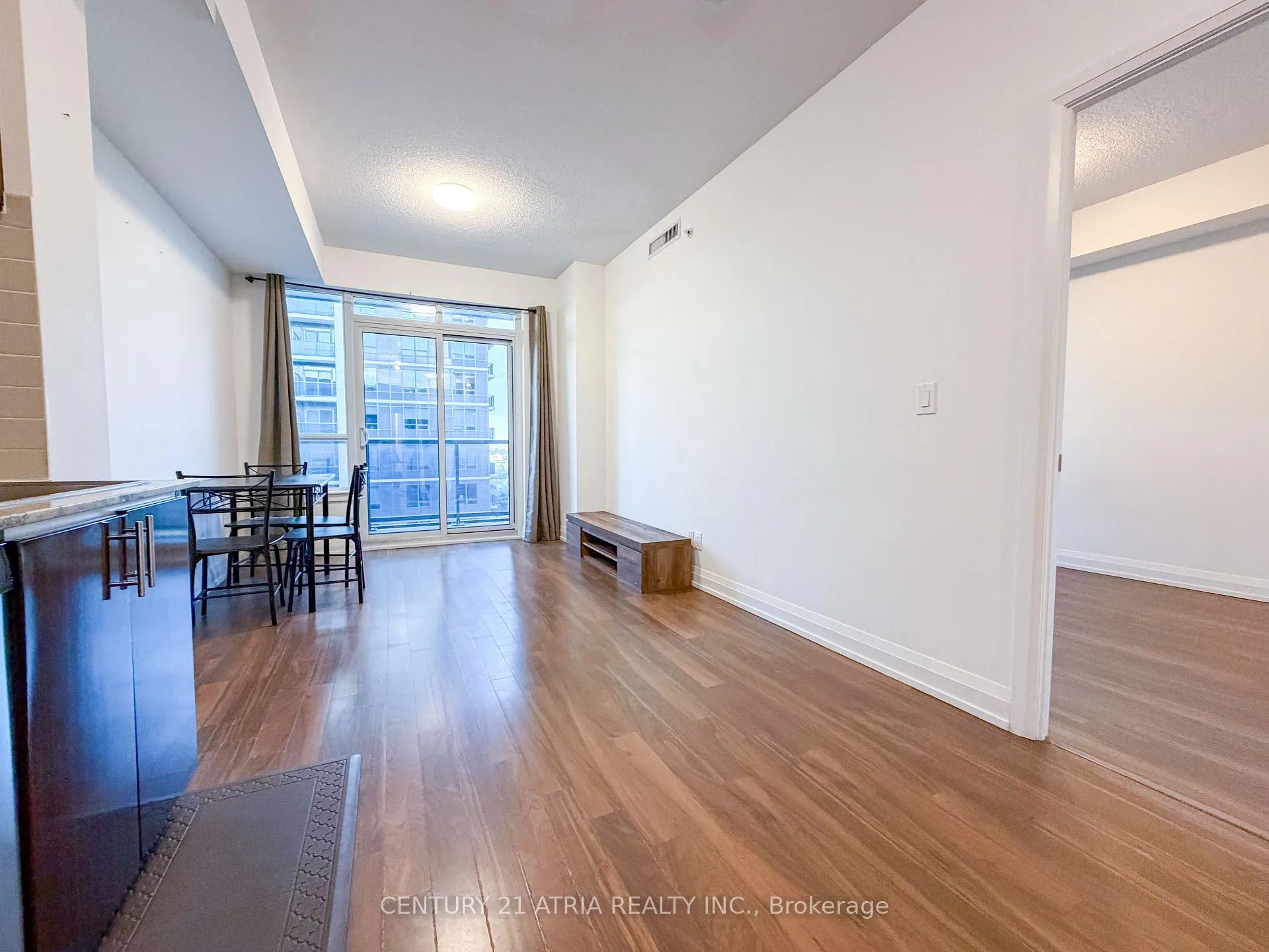 Photo 10 of Unit 735, 7161 Yonge Street, Markham, Grandview — HOMEH