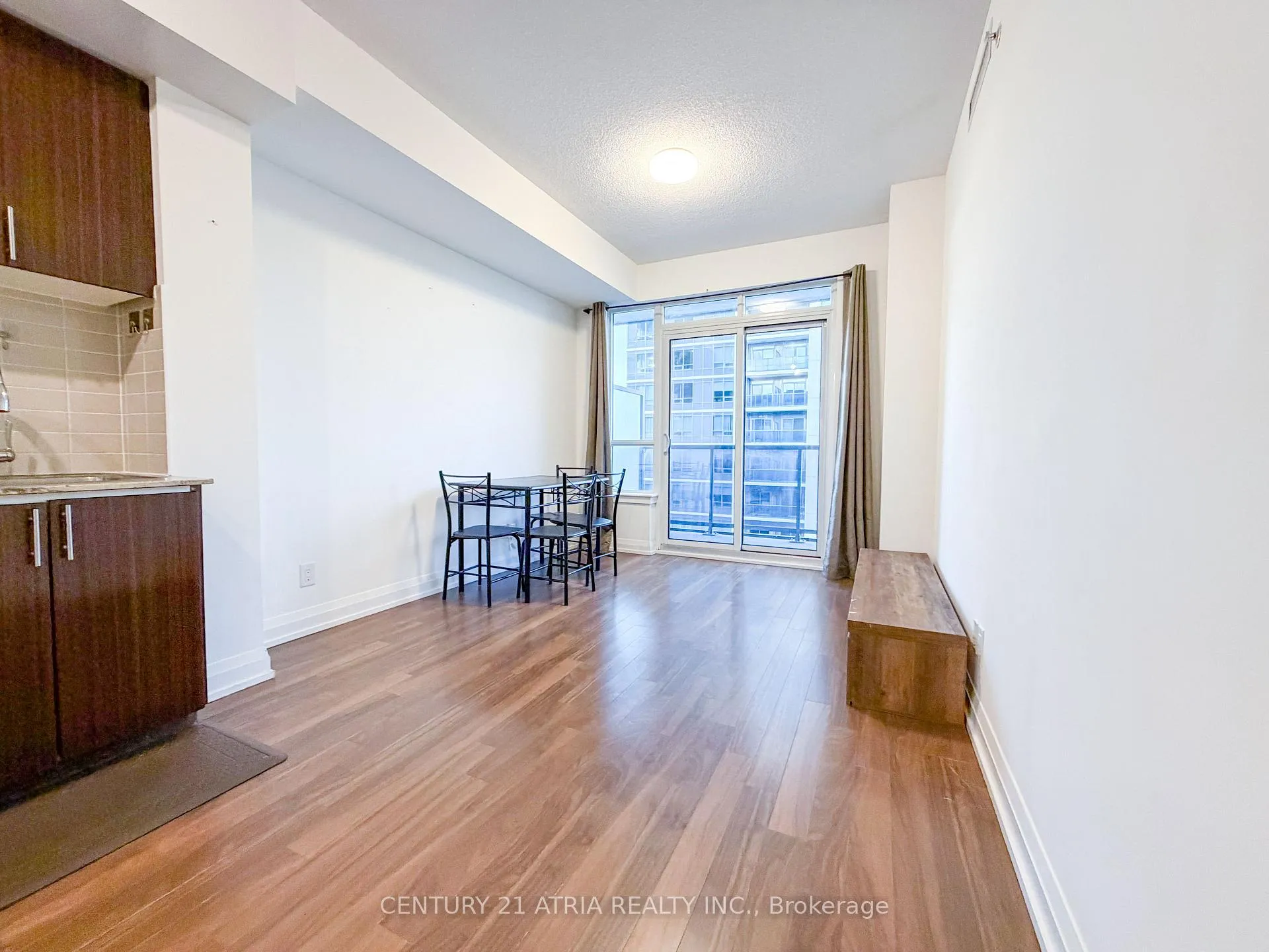 Photo 11 of Unit 735, 7161 Yonge Street, Markham, Grandview — HOMEH