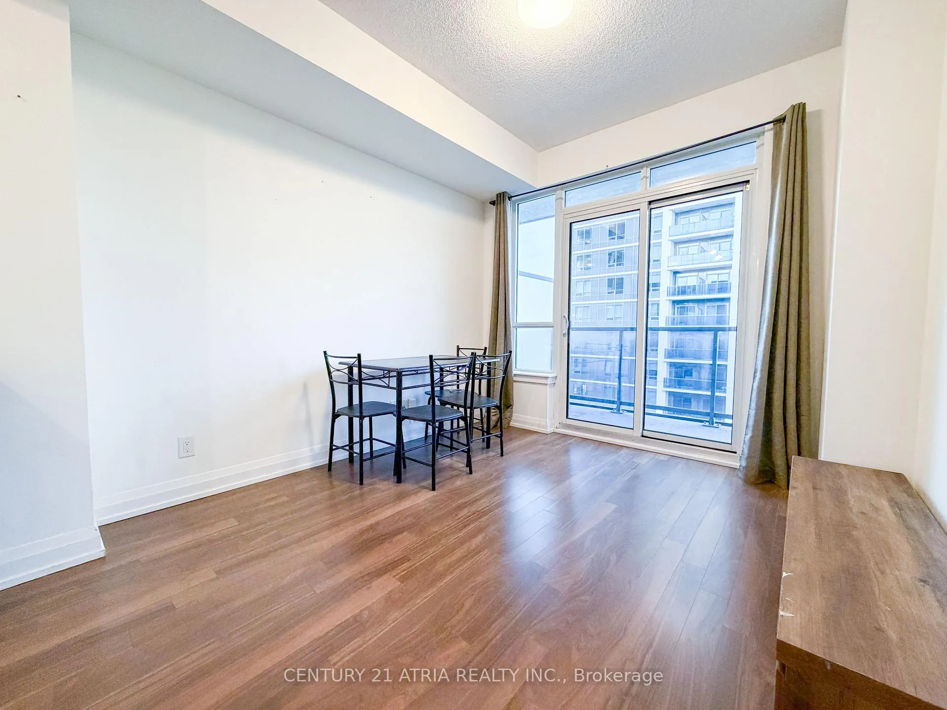 Photo 12 of Unit 735, 7161 Yonge Street, Markham, Grandview — HOMEH