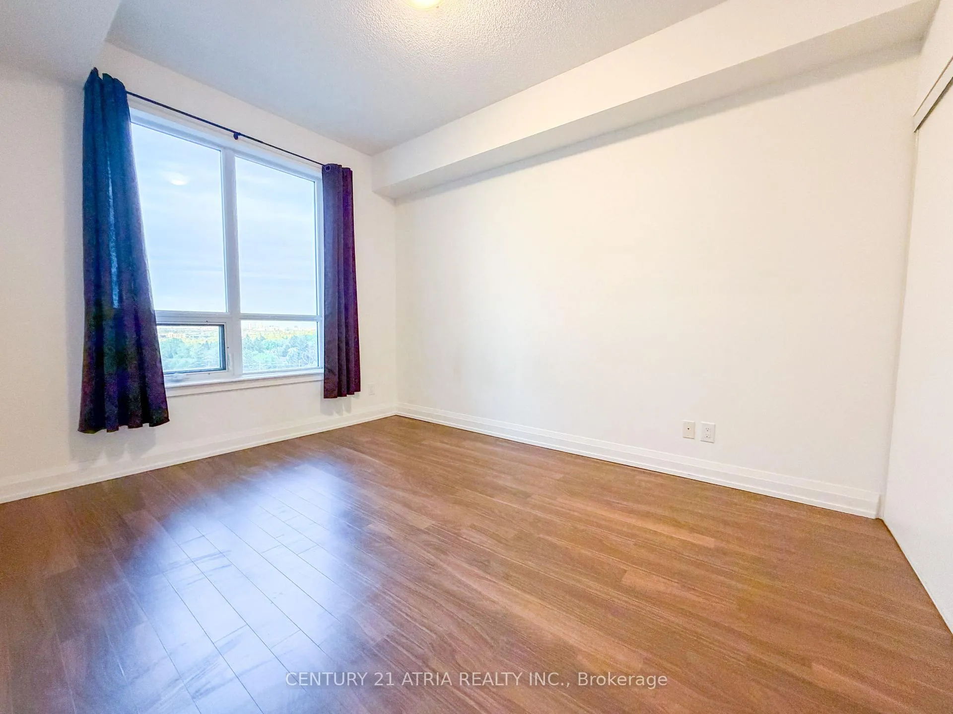 Photo 14 of Unit 735, 7161 Yonge Street, Markham, Grandview — HOMEH