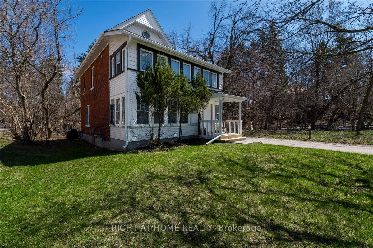 Photo 31 of 29 Peel Street, Barrie, Codrington — HOMEH