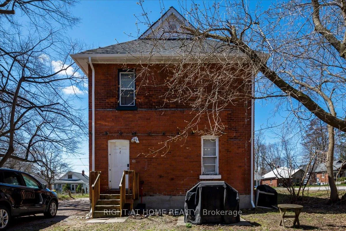 Photo 33 of 29 Peel Street, Barrie, Codrington — HOMEH