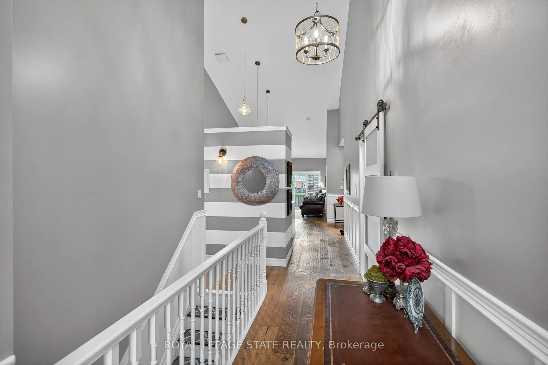 Photo 6 of Unit 9, 212 Stonehenge Drive, Hamilton, Meadowlands — HOMEH