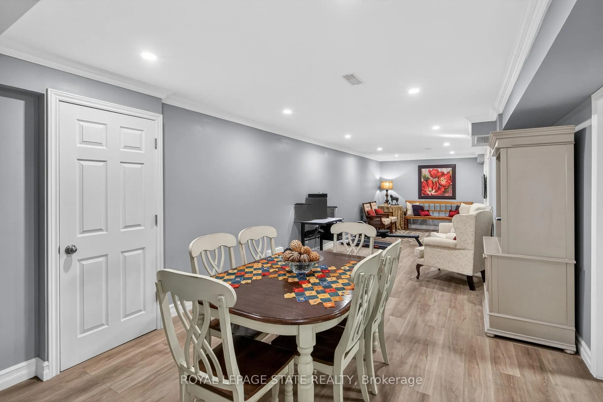Photo 30 of Unit 9, 212 Stonehenge Drive, Hamilton, Meadowlands — HOMEH