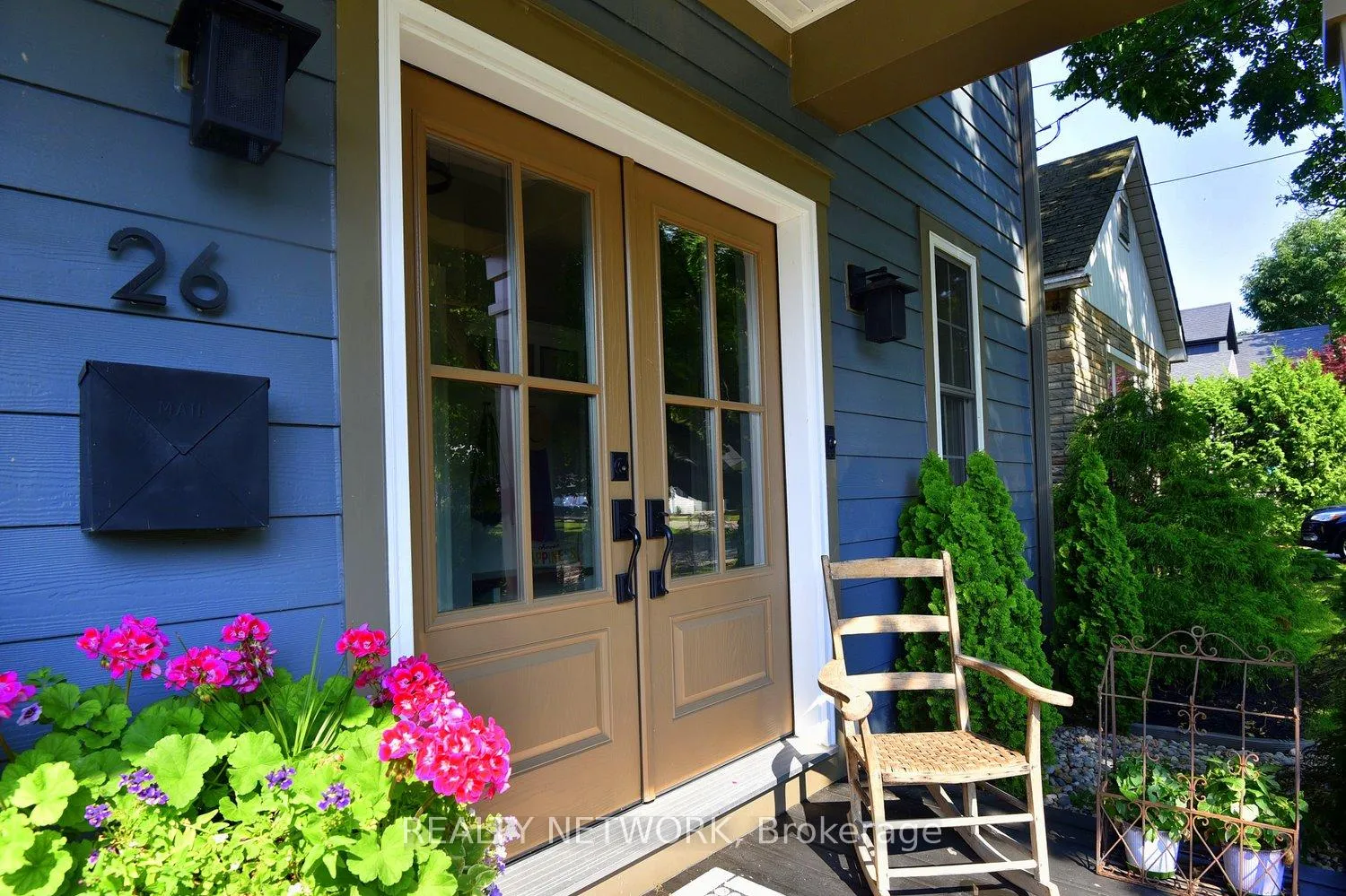 Photo 6 of 26 Corbett Avenue, St. Catharines, Port Dalhousie — HOMEH