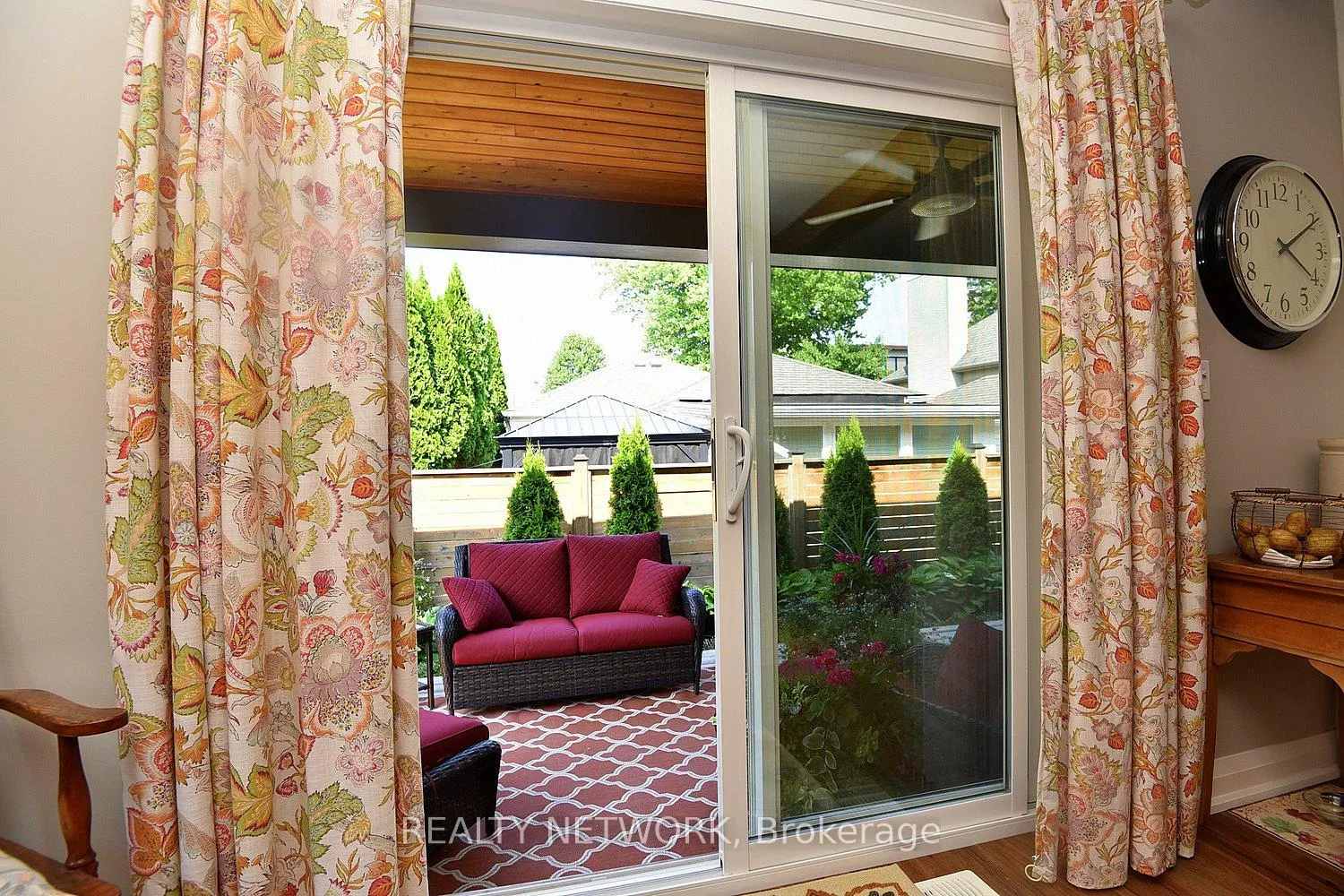 Photo 16 of 26 Corbett Avenue, St. Catharines, Port Dalhousie — HOMEH