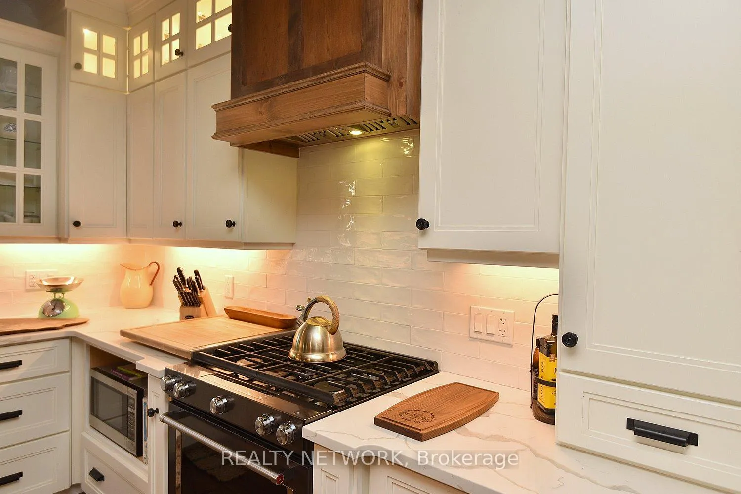 Photo 19 of 26 Corbett Avenue, St. Catharines, Port Dalhousie — HOMEH